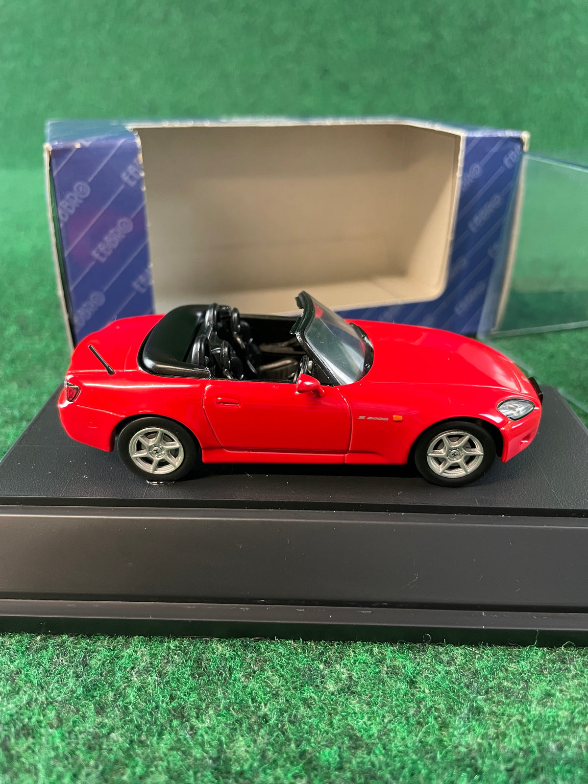 EBBRO 1999 Honda S2000 (New Formula Red) 1/43 Scale Diecast