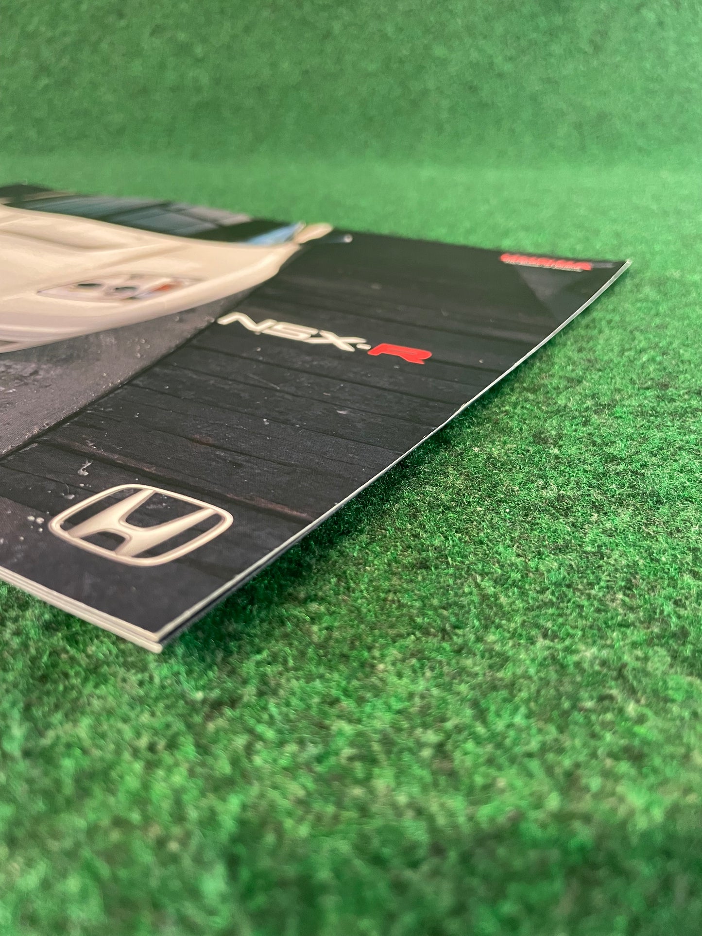 Honda NSX-R - Japanese Dealership New Vehicle Brochure (May 2002)