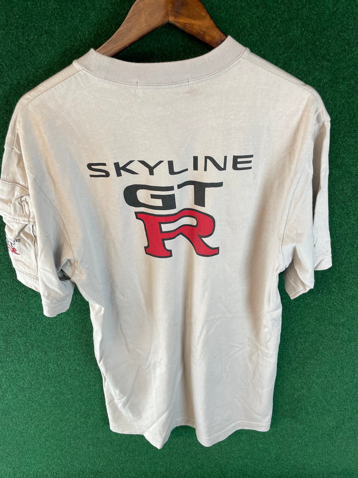 Skyline GT-R - SKYLINE Collection Vintage Grey Sleeve Pocket T-Shirt