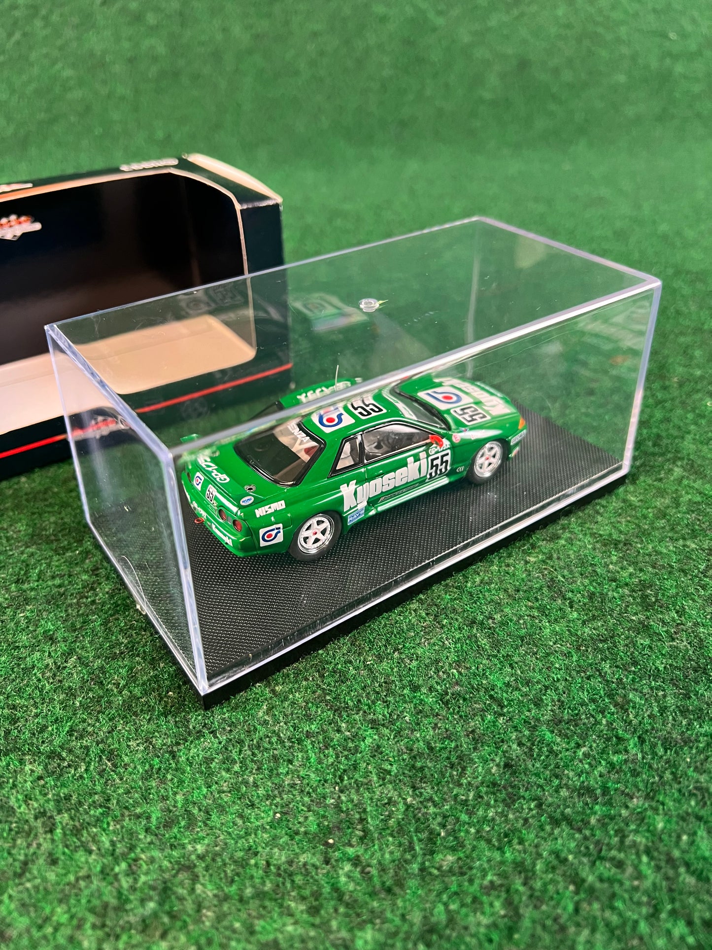 EBBRO Racing Collection Kyoseki 1993 Nissan Skyline R32 GTR 1/43 Scale Diecast