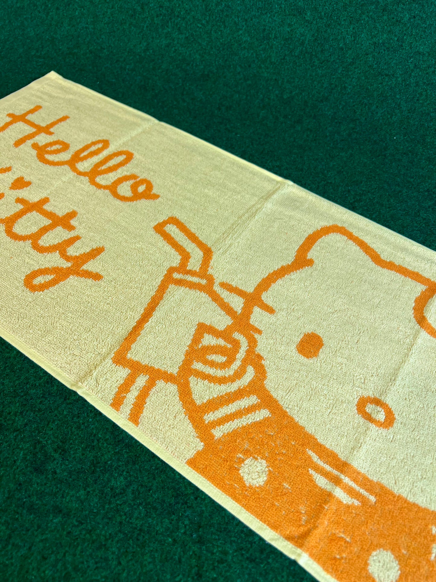 Hello Kitty & Eneos “Express” 2017 Yellow/Orange Promotional Towel