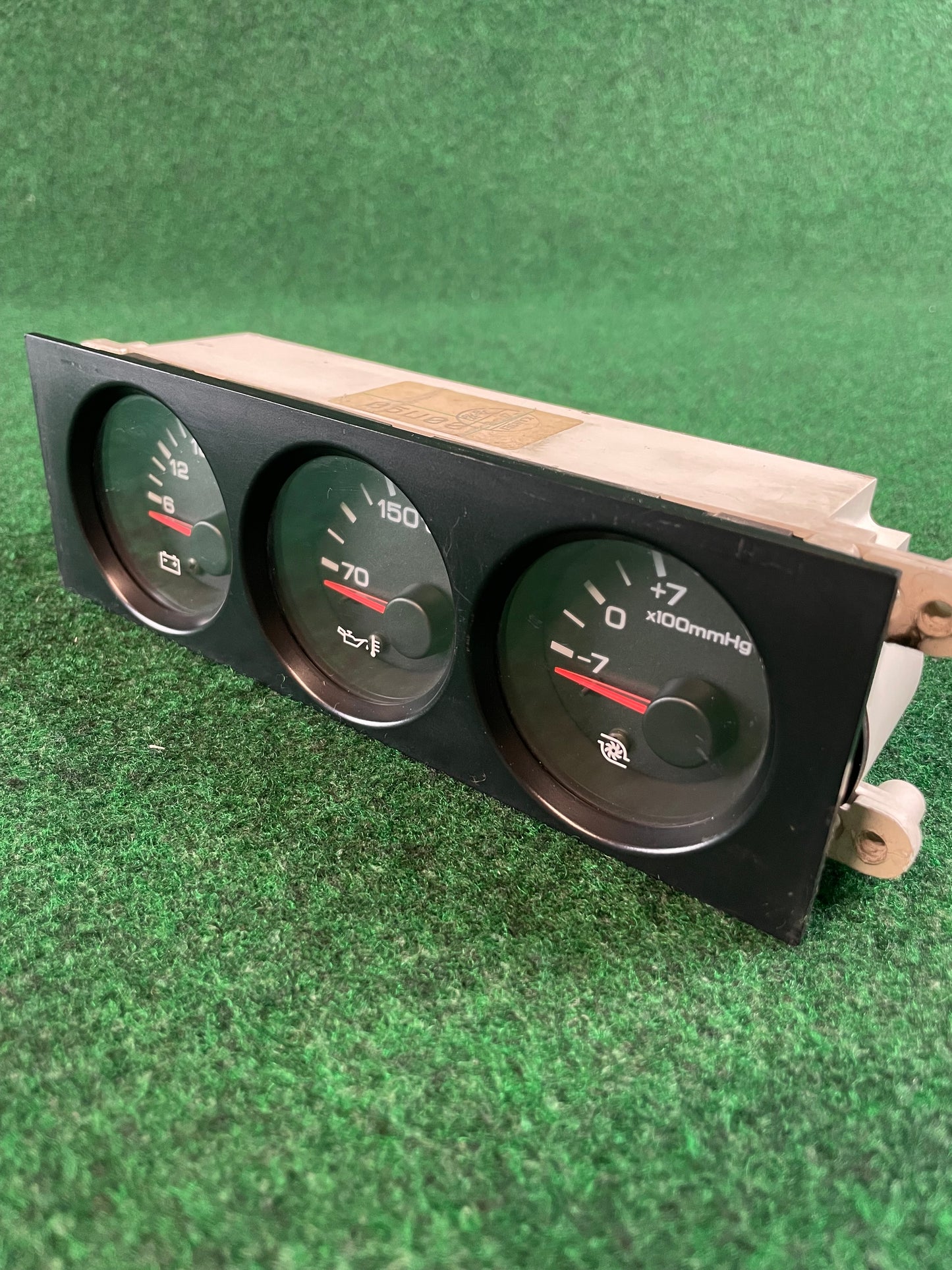 Nissan Skyline R32 GT-R Factory JDM Center Dash Triple Gauge Cluster