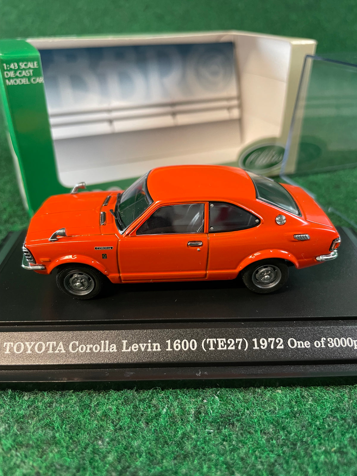 EBBRO Oldies - Toyota Corolla Levin TE27 Orange 1/43 Scale Diecast