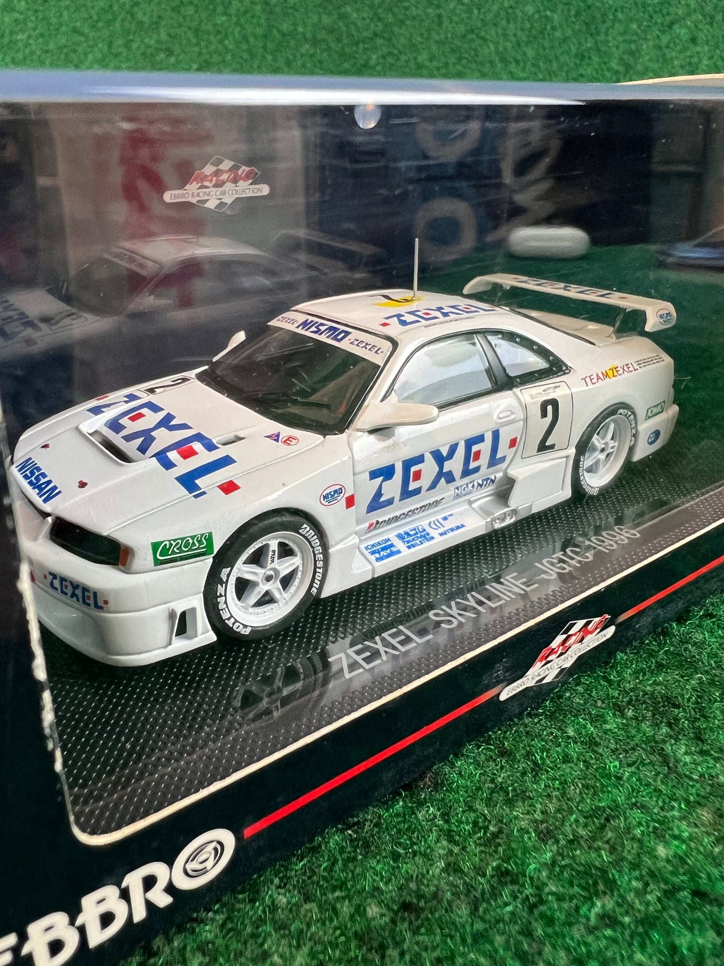 EBBRO Racing Car Collection - 1996 JGTC Zexel Nissan Skyline R33 GTR 1/43 Scale Diecast