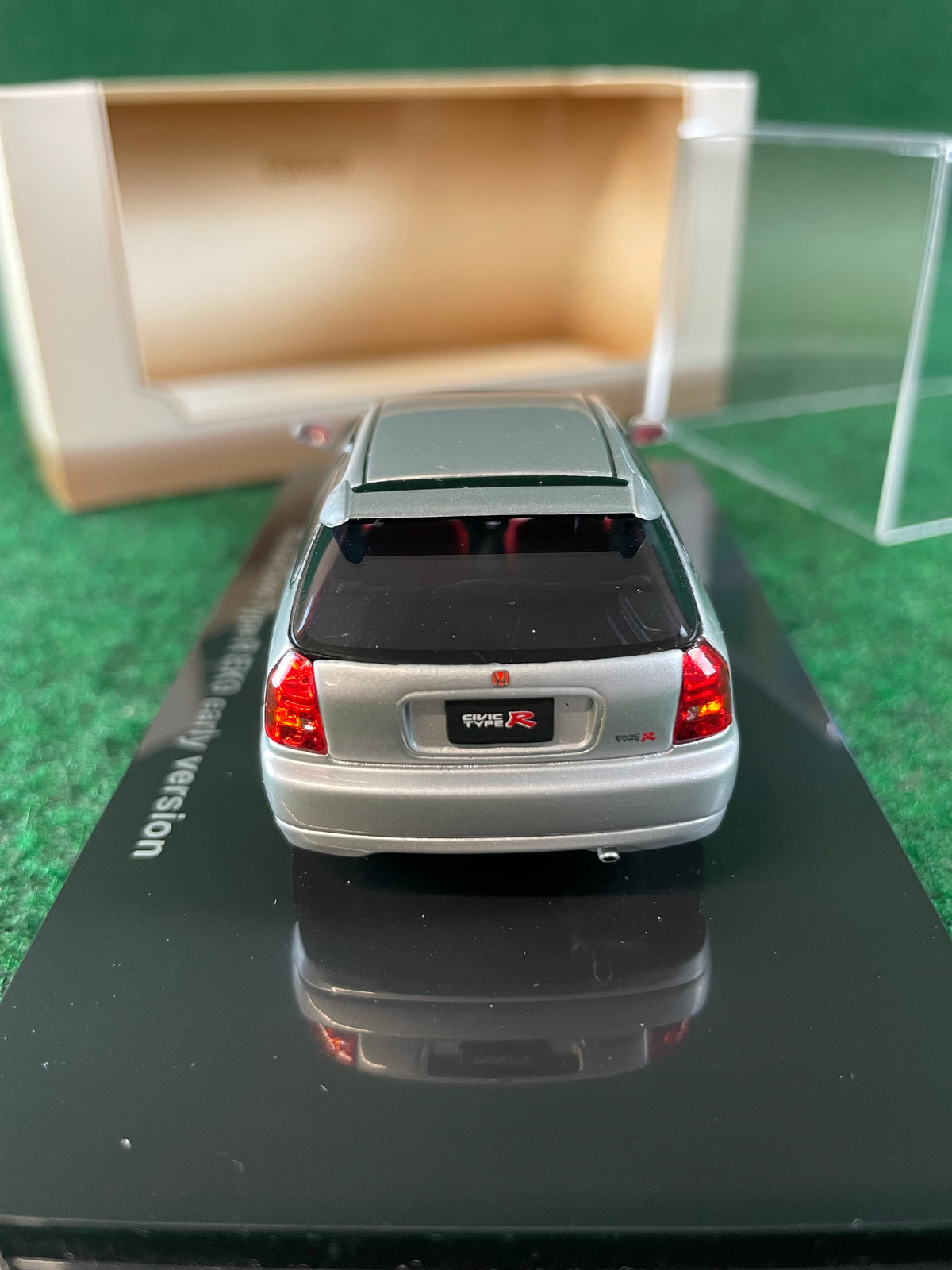 EBBRO Oldies - Honda Civic Type R EK9 Early Version (Silver) 1/43 Scale Diecast