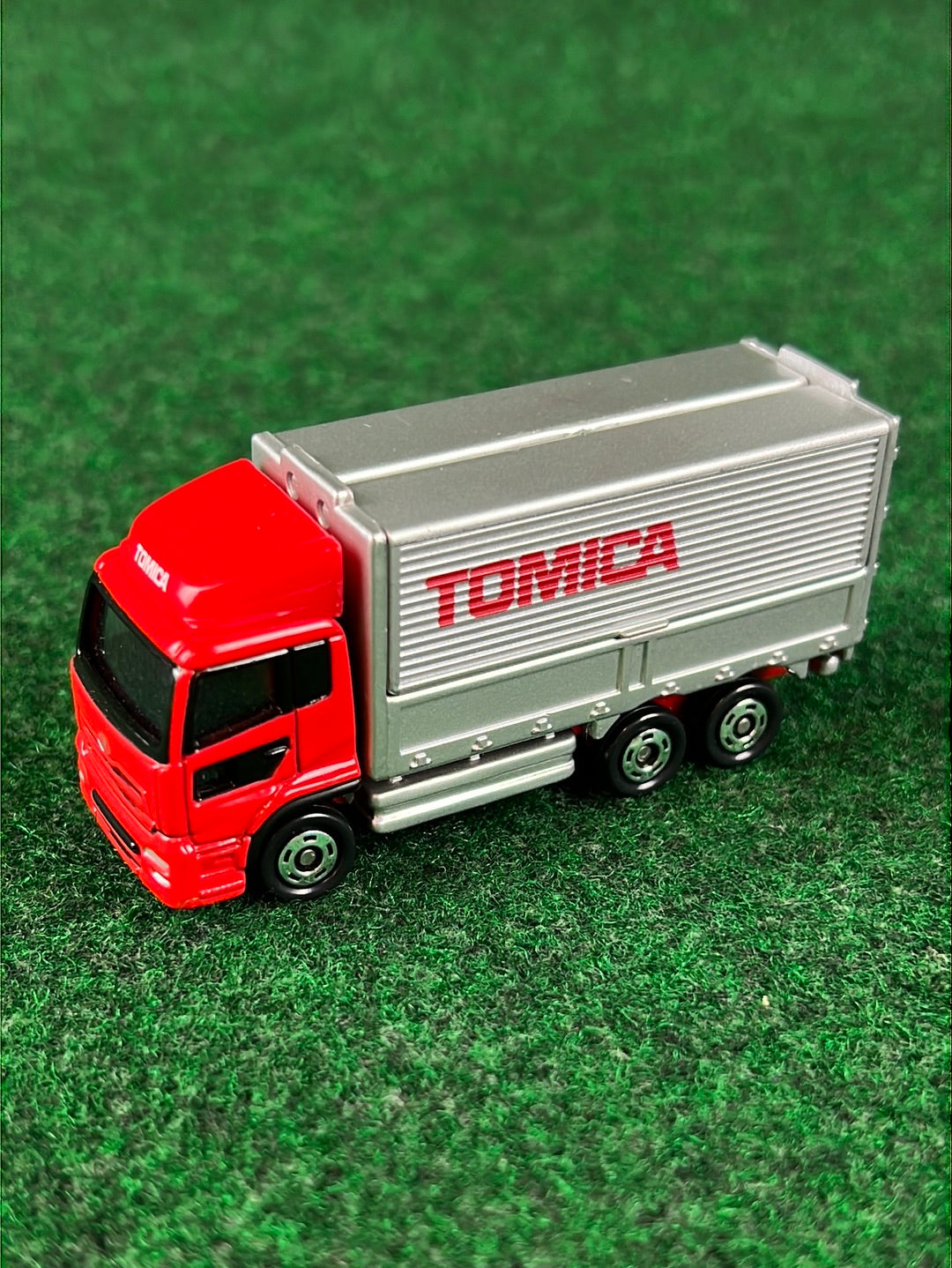 TOMICA Cargo Delivery Van and Toyota Crown Japanese Police Toy Car Set