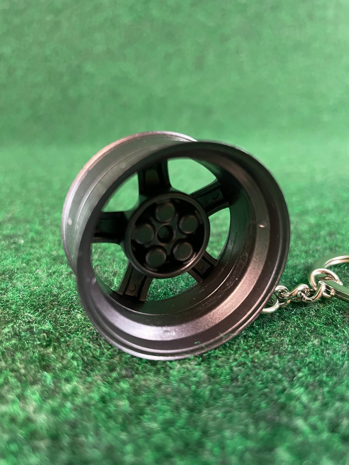 TC Juurokuhoi Vending Machine Nissan Skyline R32 GT-R Wheel Keychain