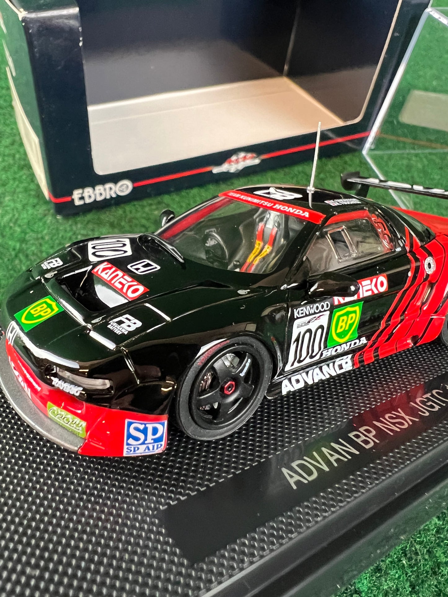 EBBRO Racing Collection - Advan BP JGTC 1996 Honda NSX 1/43 Scale Diecast