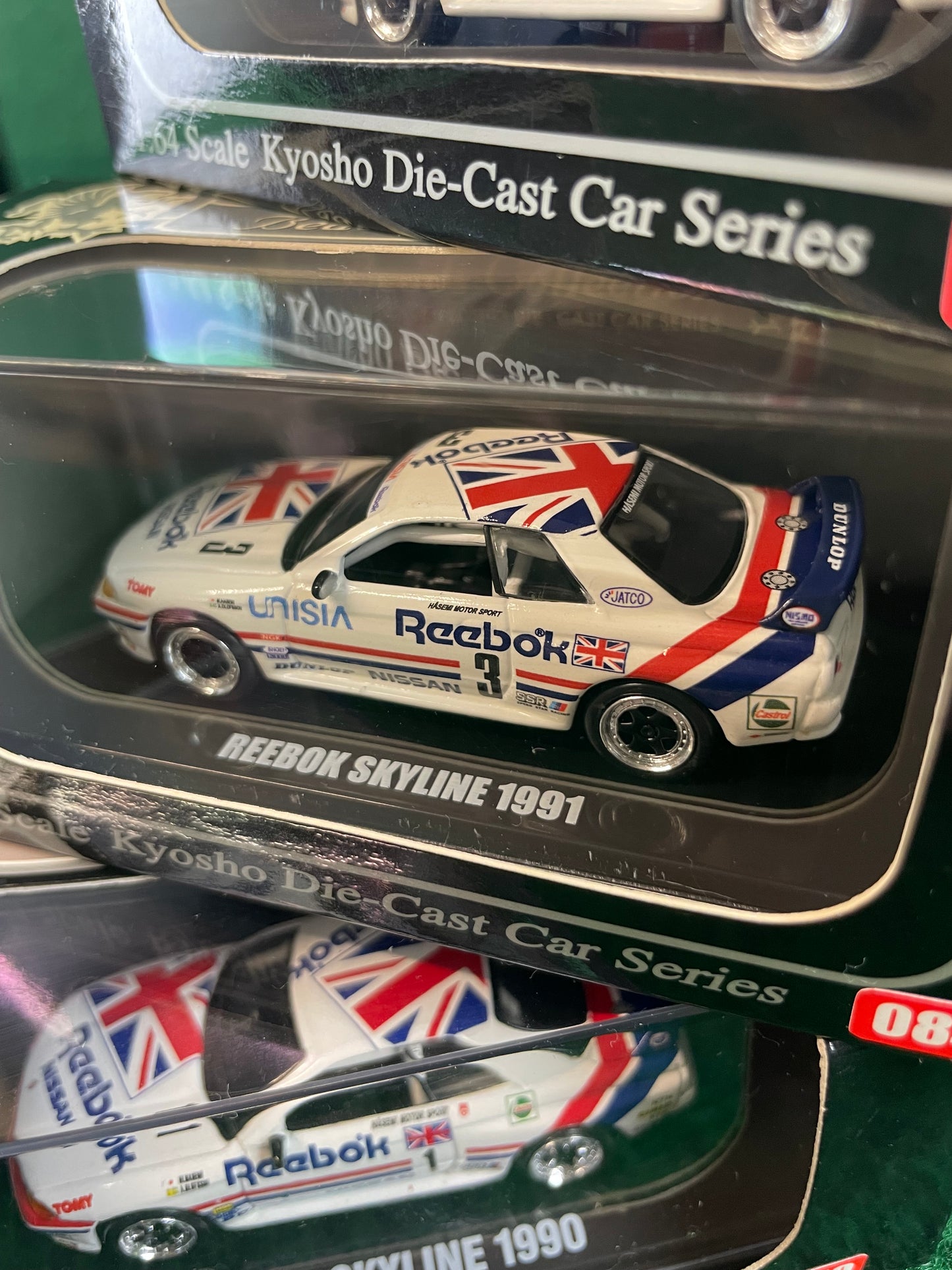 KYOSHO - Beads Collection 1990 & 1991 Reebok Nissan Skyline R32 GT-R 1/64 Scale Diecast Set