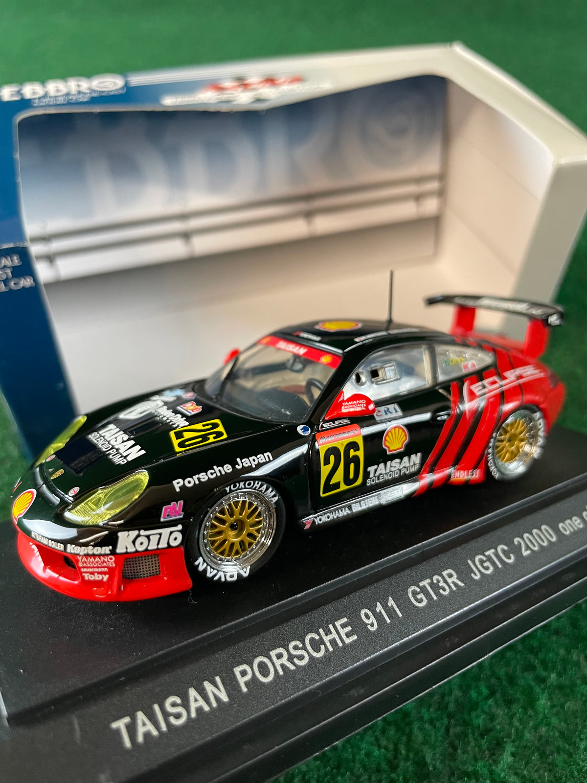 EBBRO Racing Car Collection - 2000 Taisan ADVAN Eclipse Porsche 911 GT3R 1/43 Scale Diecast