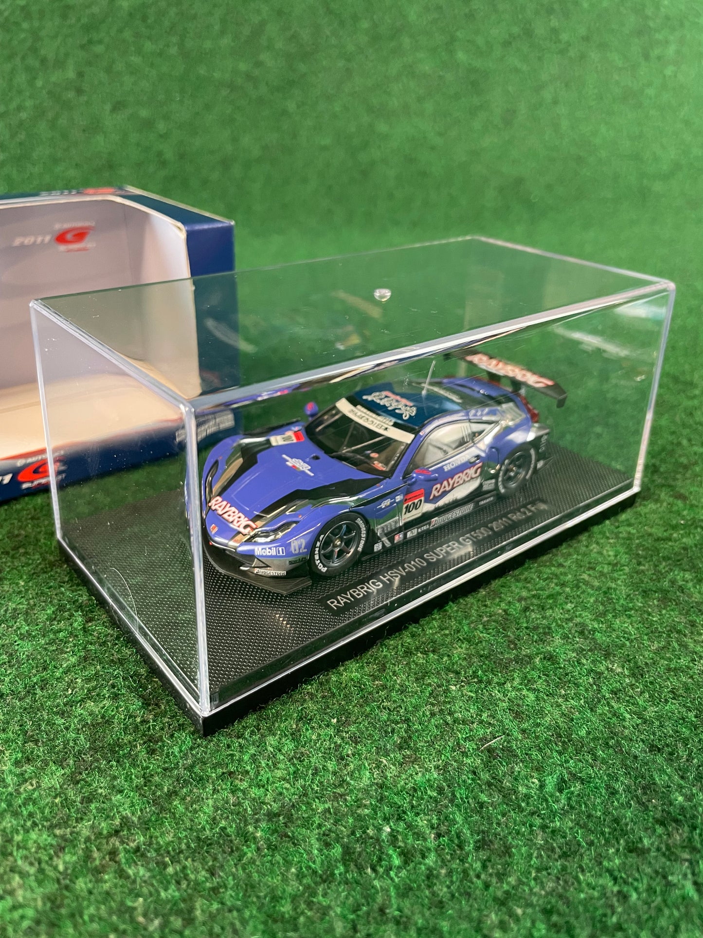 EBBRO - SuperGT 2011 Raybrig Honda HSV-010 GT500 1/43 Scale Diecast