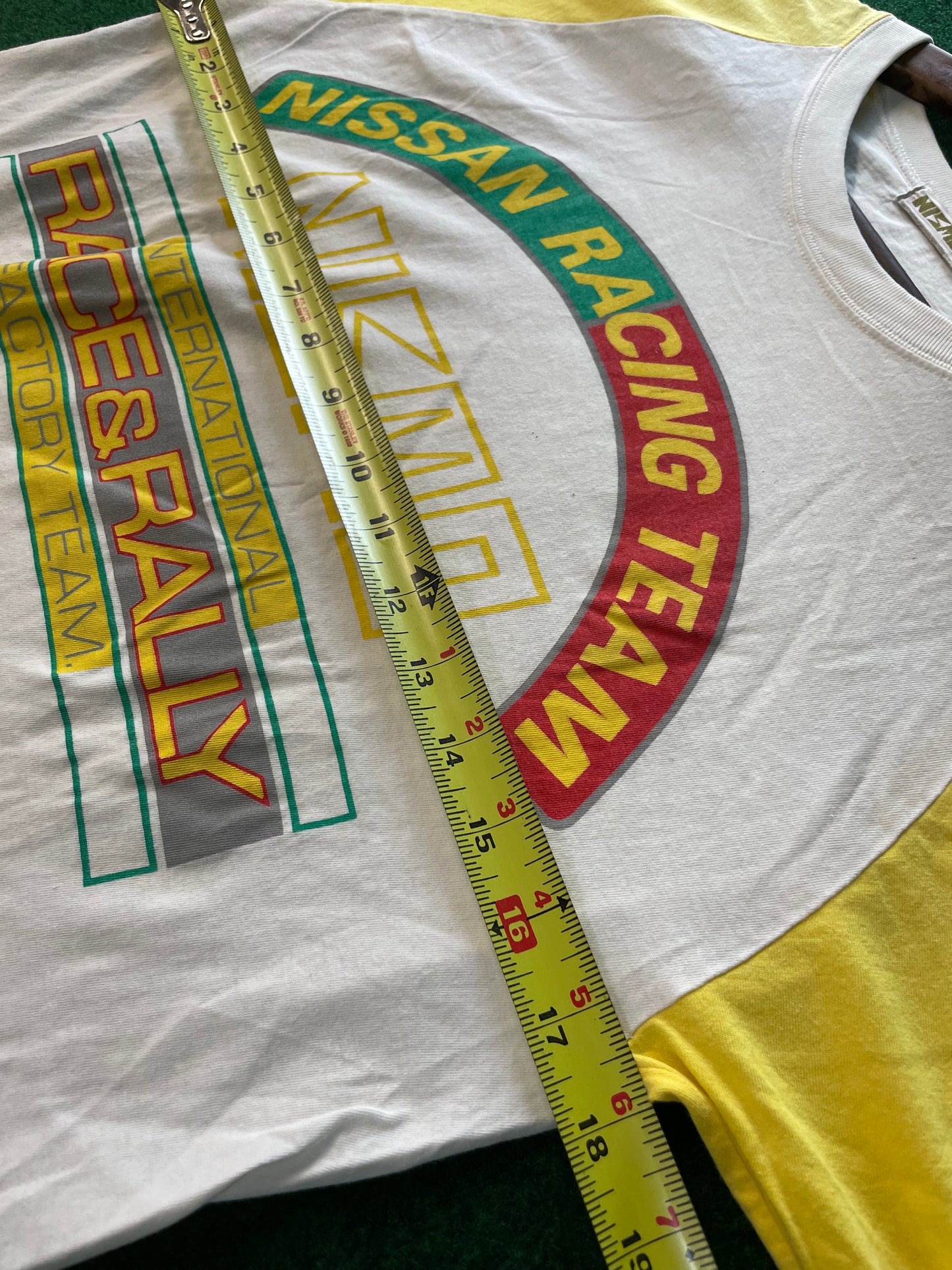 NISMO - Nissan International Race & Rally Team Vintage White/Yellow T-Shirt