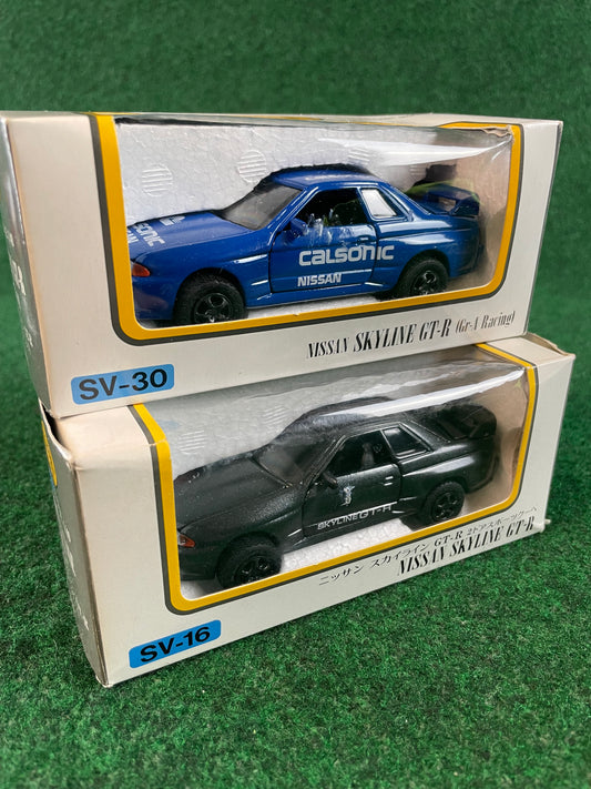 Diapet - Calsonic Group A & Debut Edition Nissan Skyline R32 GT-R 1/40 Scale Diecast Set