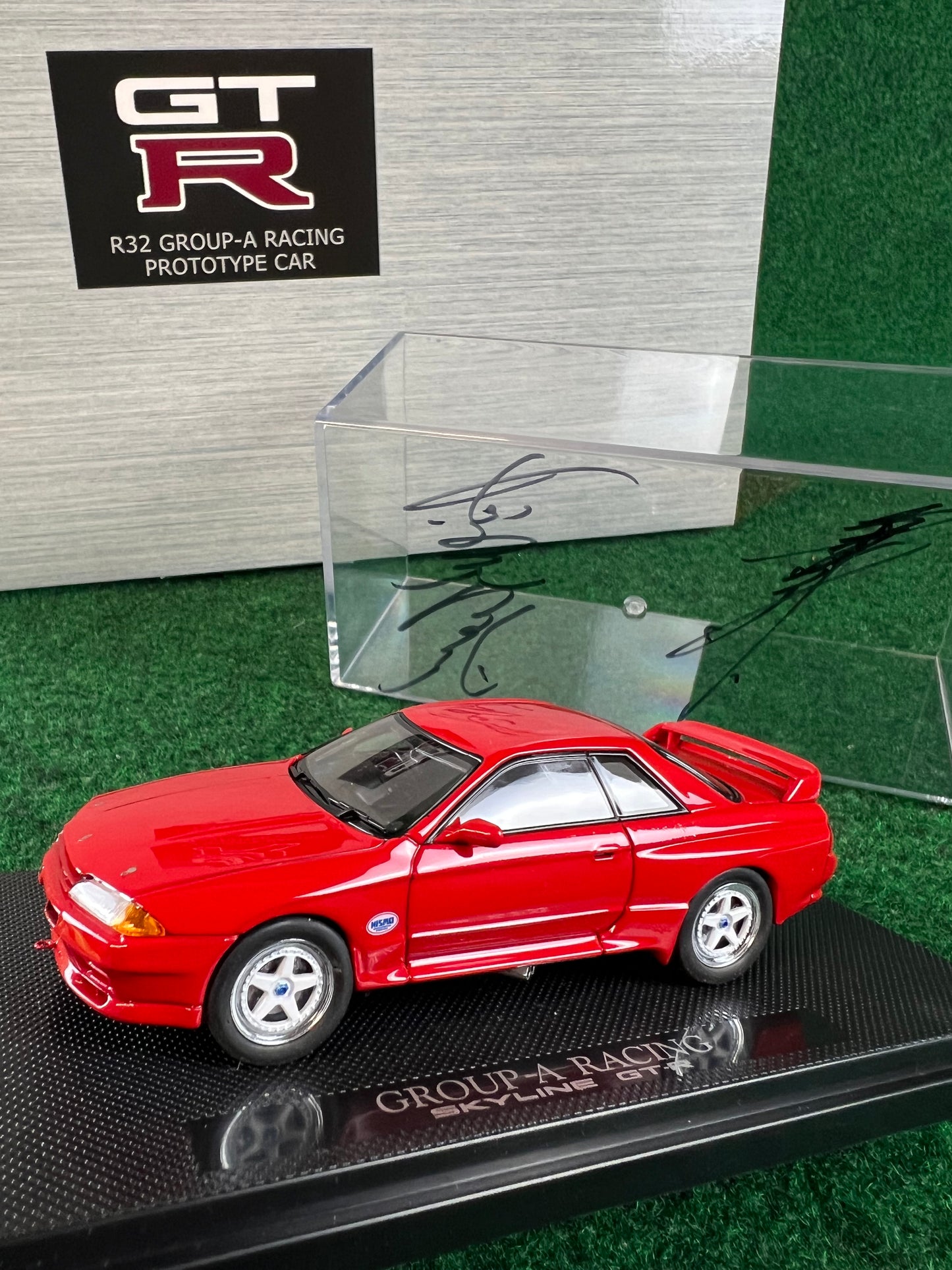 EBBRO - Nissan Skyline R32 GT-R Group A Prototype Limited Edition & Autographed 1/43 Scale Diecast Car
