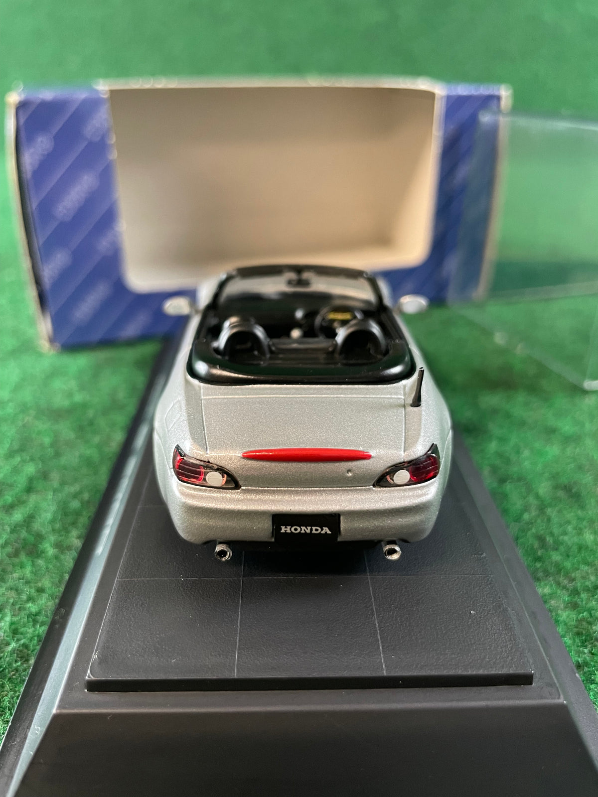 EBBRO 1999 Honda S2000 (Silverstone Silver) 1/43 Scale Diecast