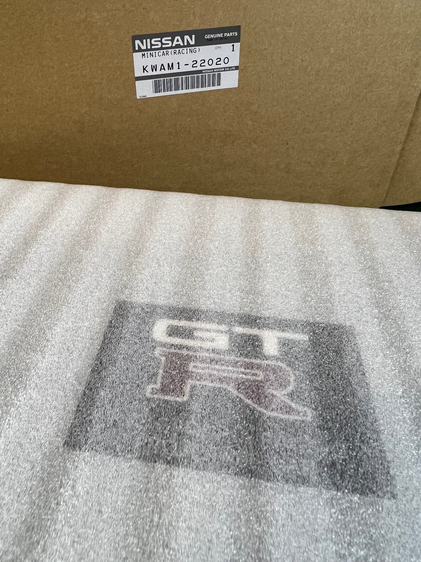 EBBRO - Nissan Skyline R32 GT-R Group A Prototype Limited Edition & Autographed 1/43 Scale Diecast Car