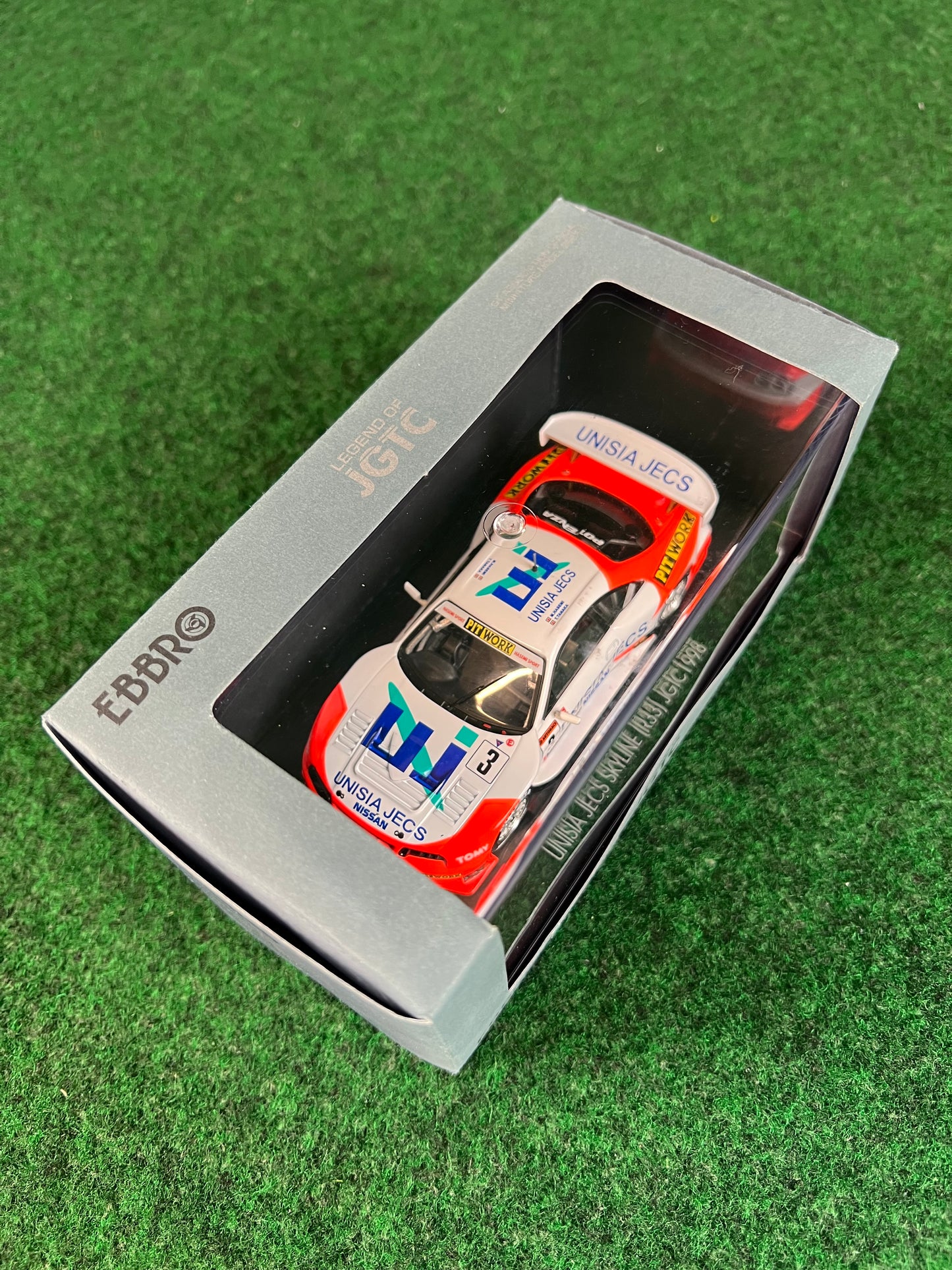 EBBRO Legends of JGTC - 1998 Unisia JECS Nissan Skyline R33 GTR 1/43 Scale Diecast