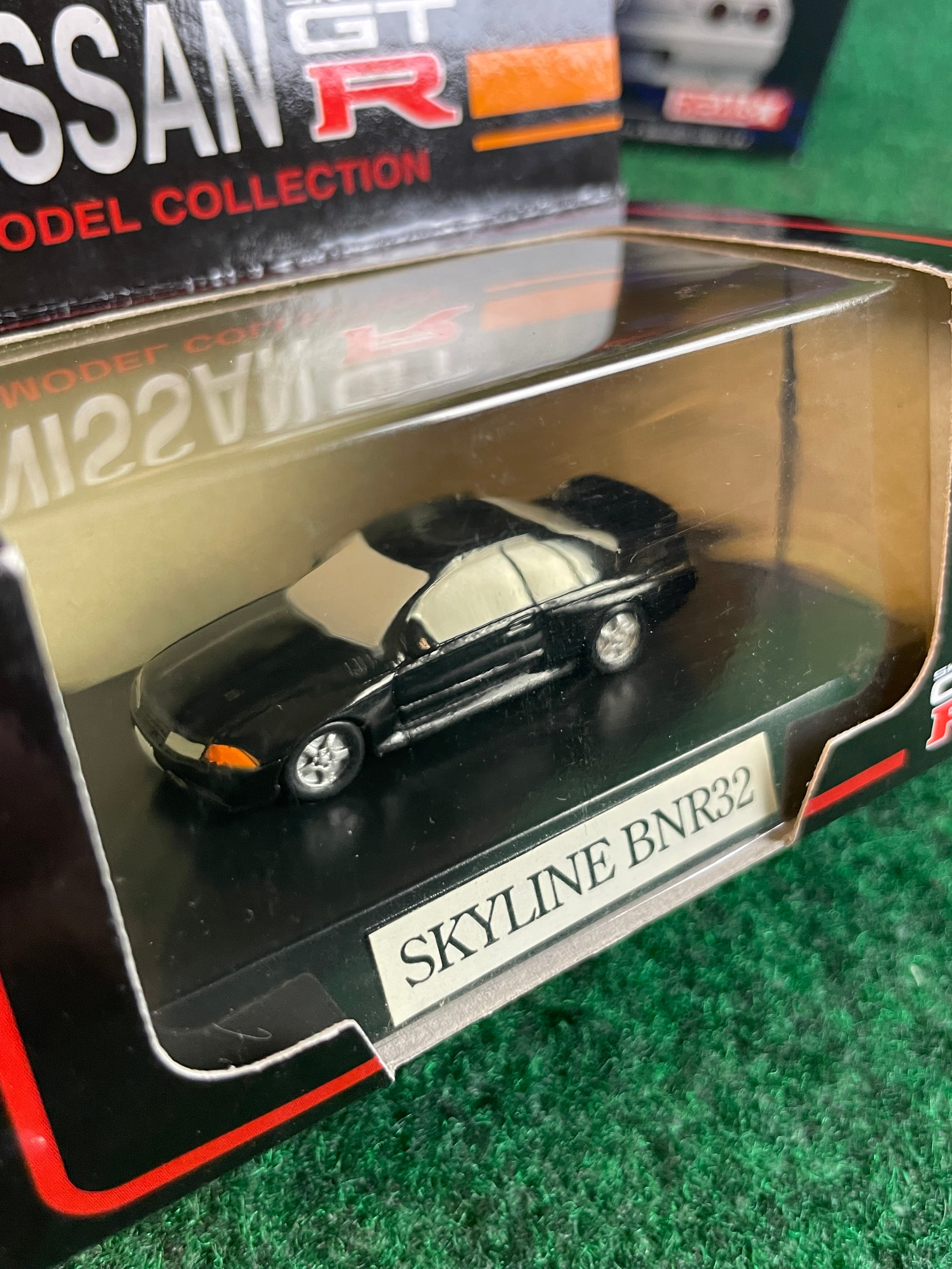 Nissan Skyline R32 GT-R (KYOSHO, SEGA & RealX) Model & Diecast Car