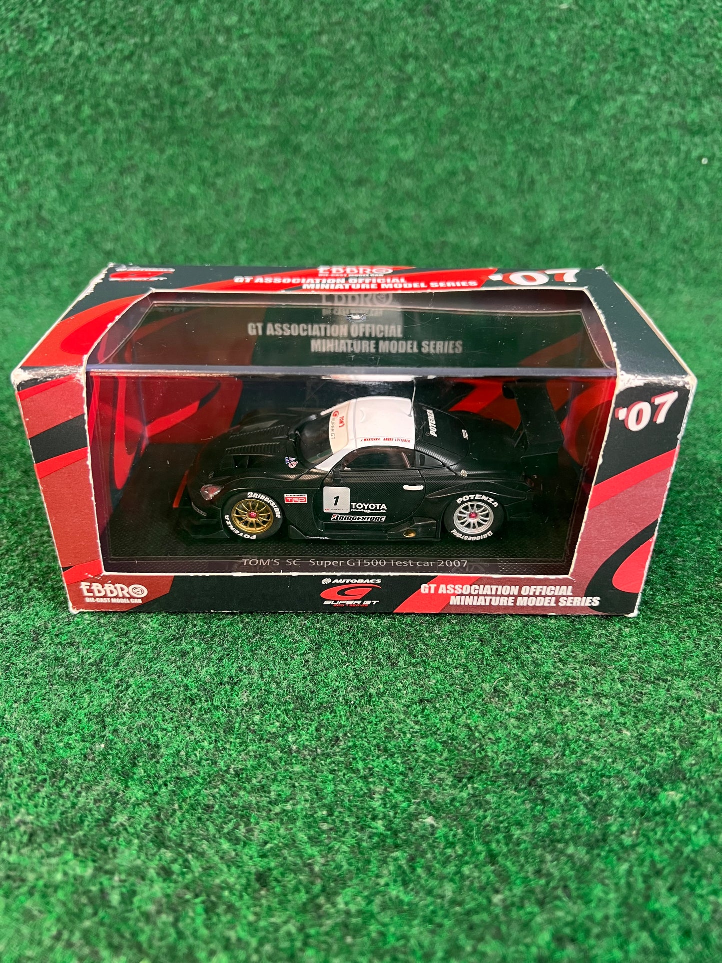 EBBRO - SuperGT 2007 Lexus SC SC430 Tom’s Test Car 1/43 Scale Diecast