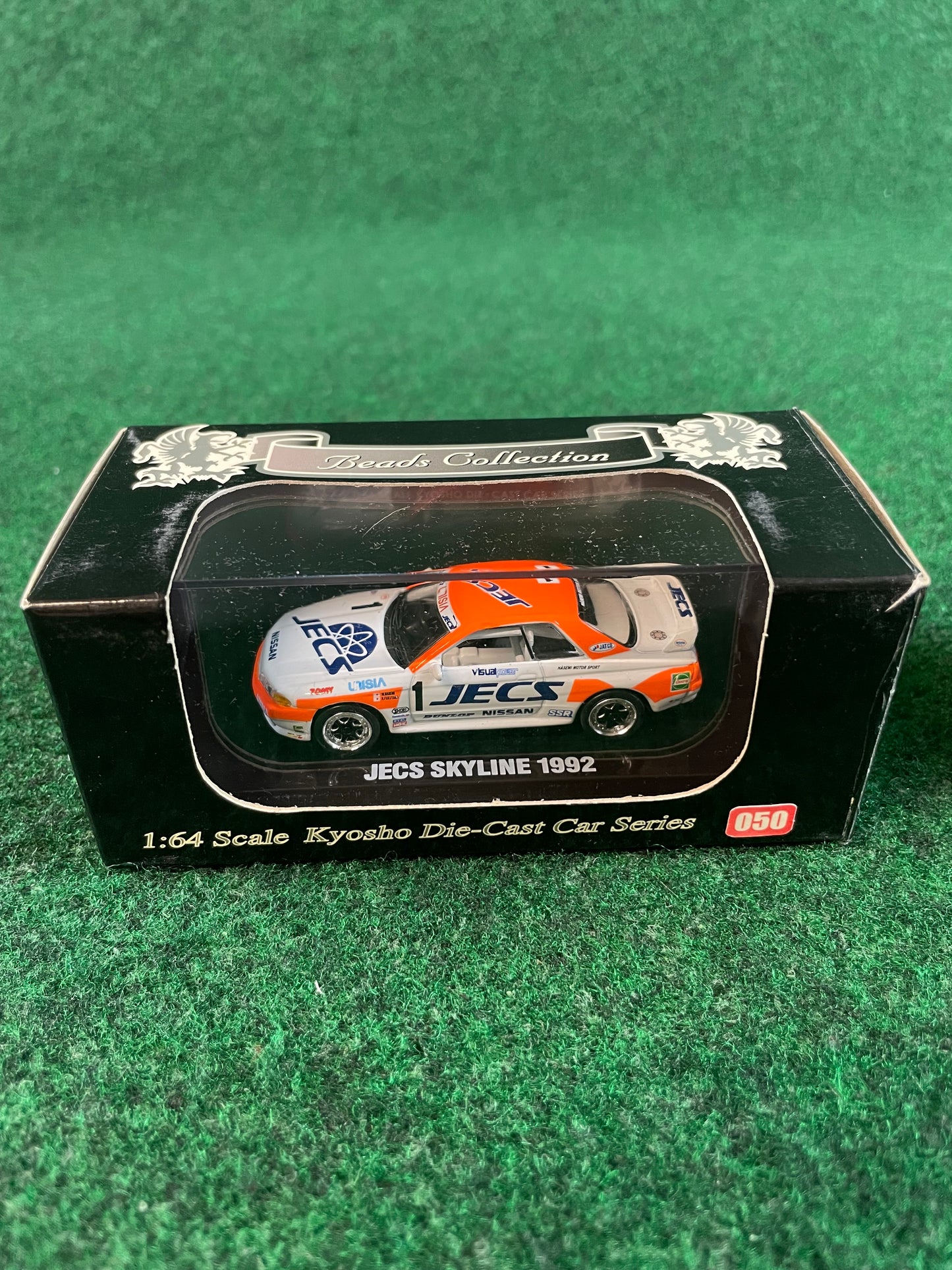 KYOSHO - Beads Collection 1992 & 1993 Unisia JECS Nissan Skyline R32 GT-R 1/64 Scale Diecast Set