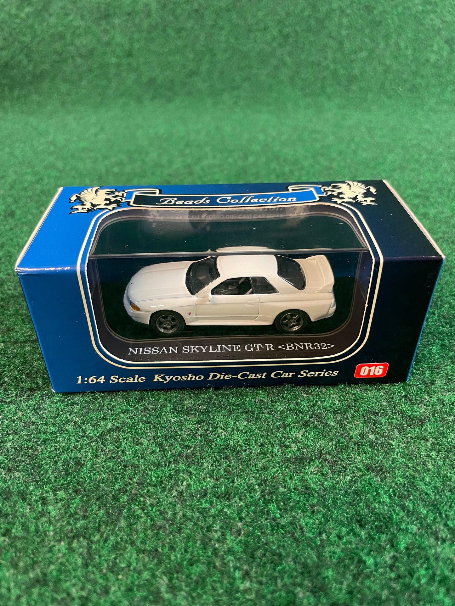 KYOSHO - Beads Collection White Nissan Skyline R32 GT-R 1/64 Scale Diecast