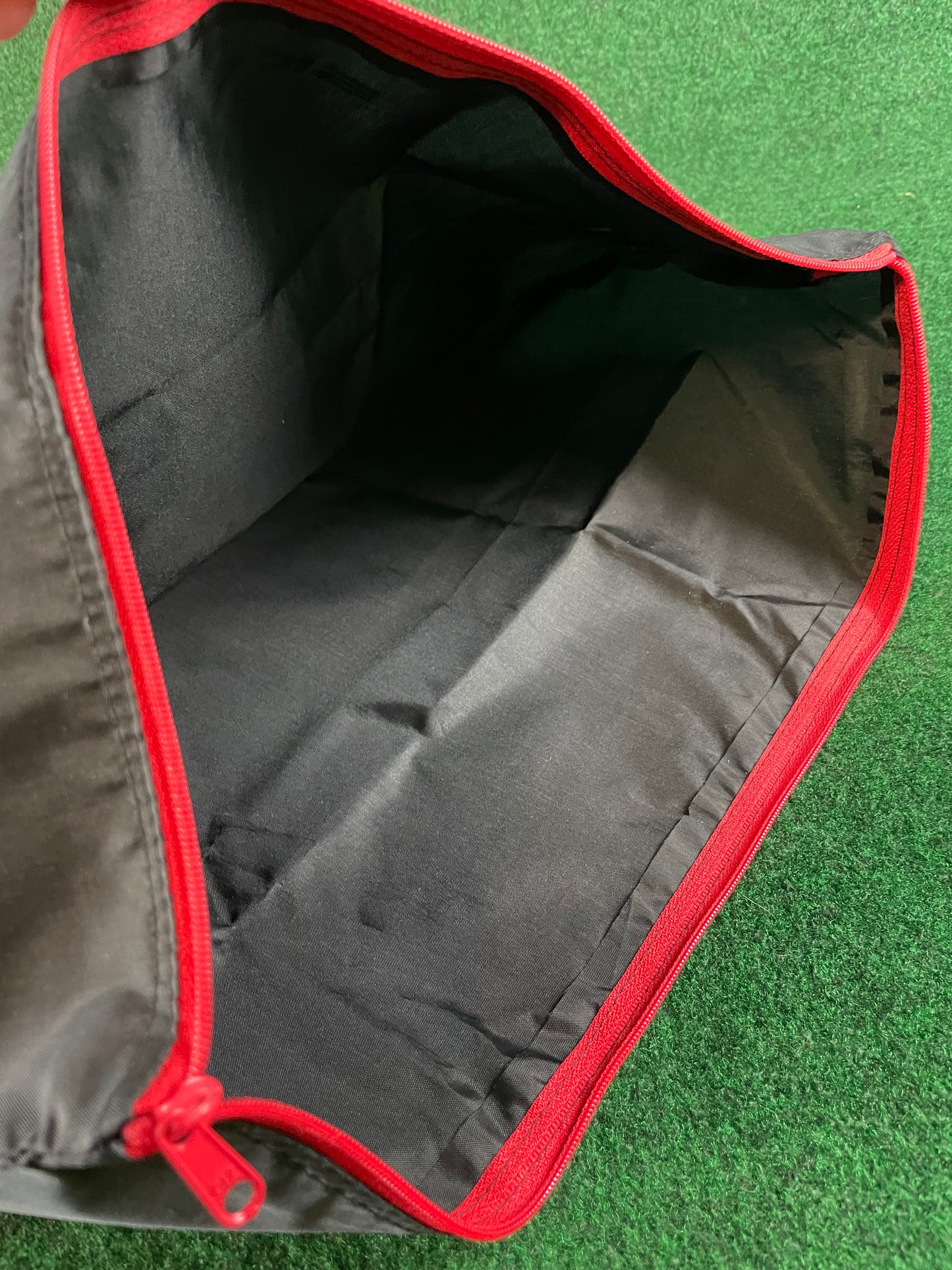 Nissan Skyline R32 GTS-T Type M - Red Zipper Bag