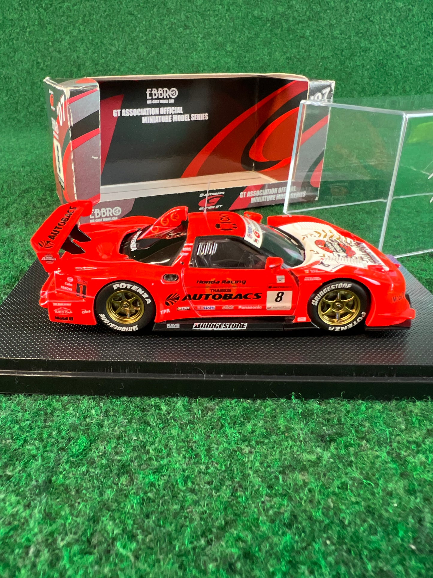 EBBRO - SuperGT 2007 ARTA NSX Championship Car with Signature Images 1/43 Scale Diecast