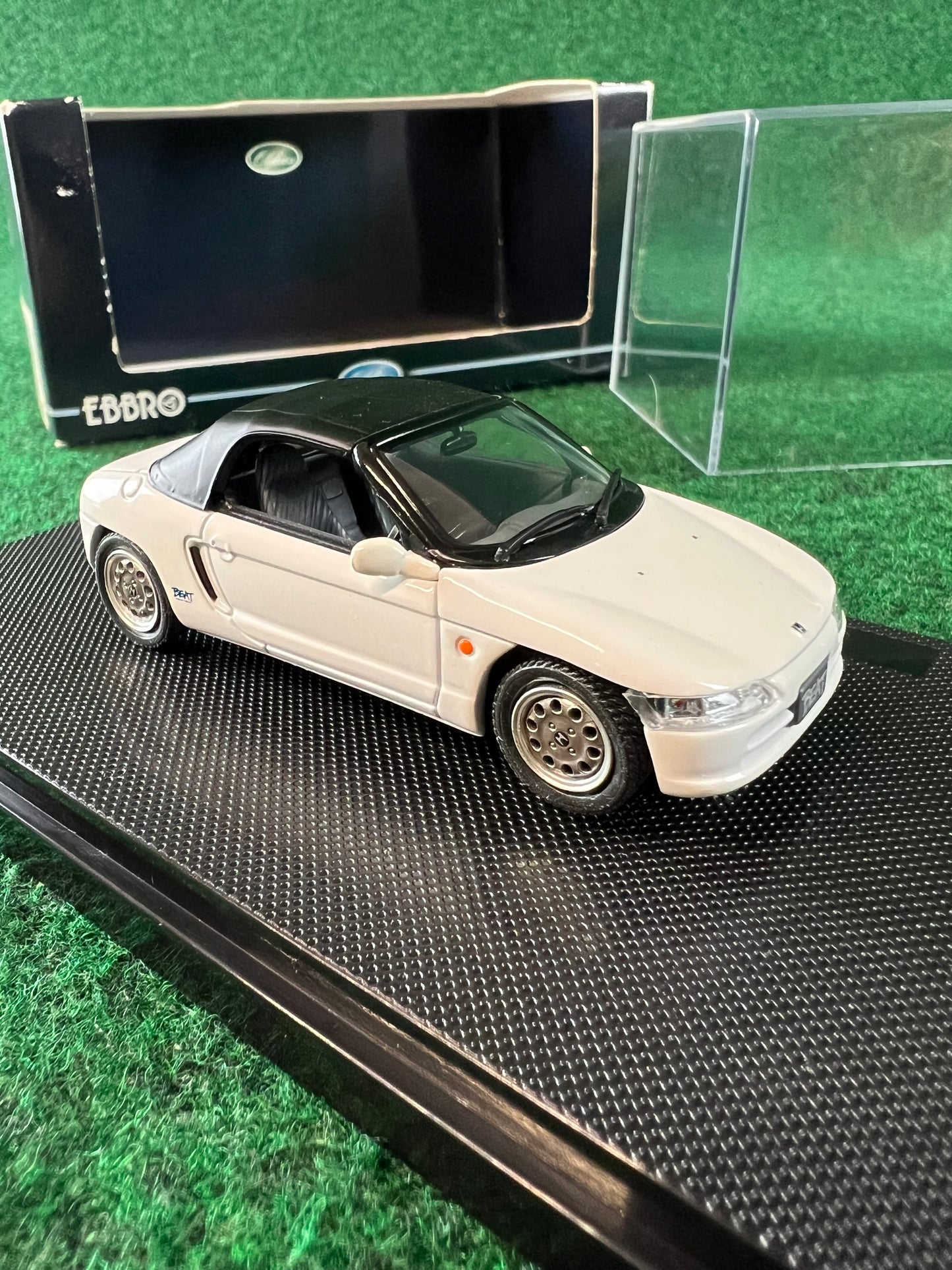 EBBRO Oldies - 1991 Honda Beat White Convertible 1/43 Scale Diecast