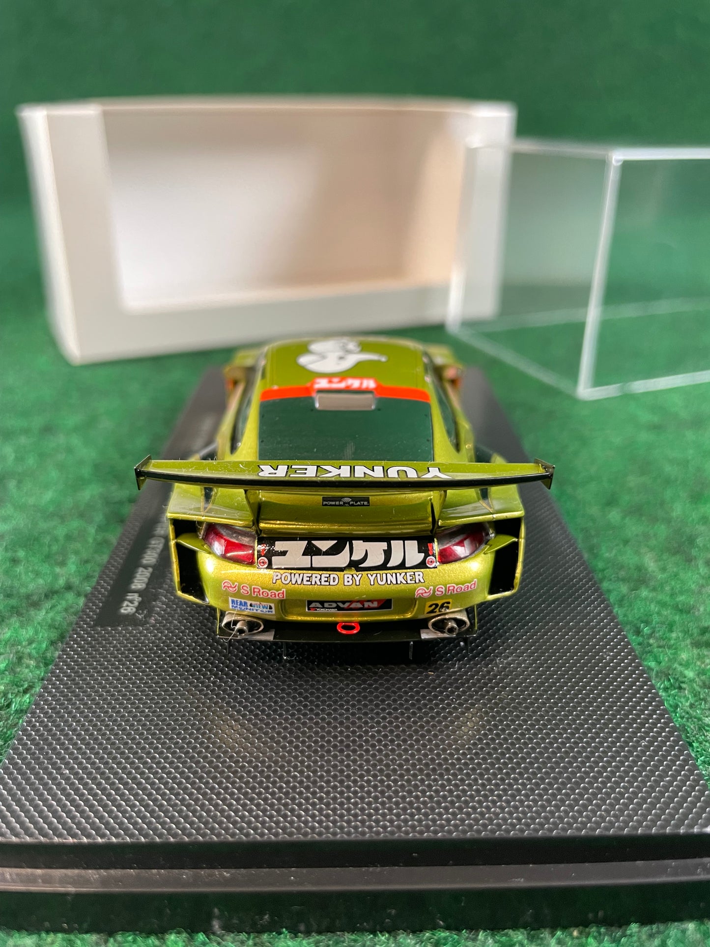 EBBRO Yunker Taisan SuperGT 2008 Porsche 911 GT3R 1/43 Scale Diecast