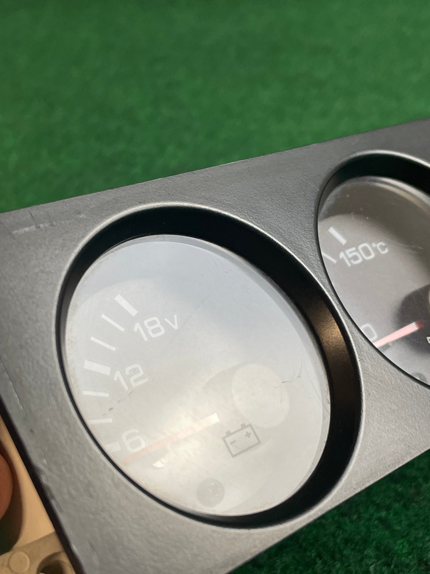 Nissan Skyline R32 GT-R Factory JDM Center Dash Triple Gauge Cluster