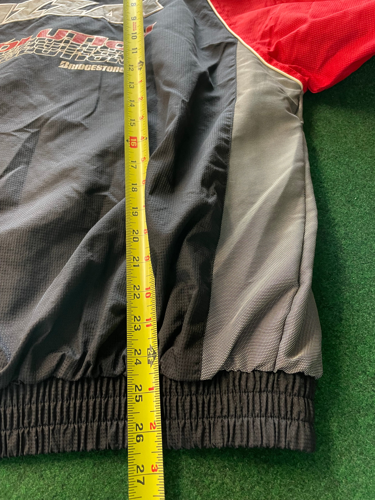 Bridgestone - Blizzak Revolution Winter Jacket Outer Shell