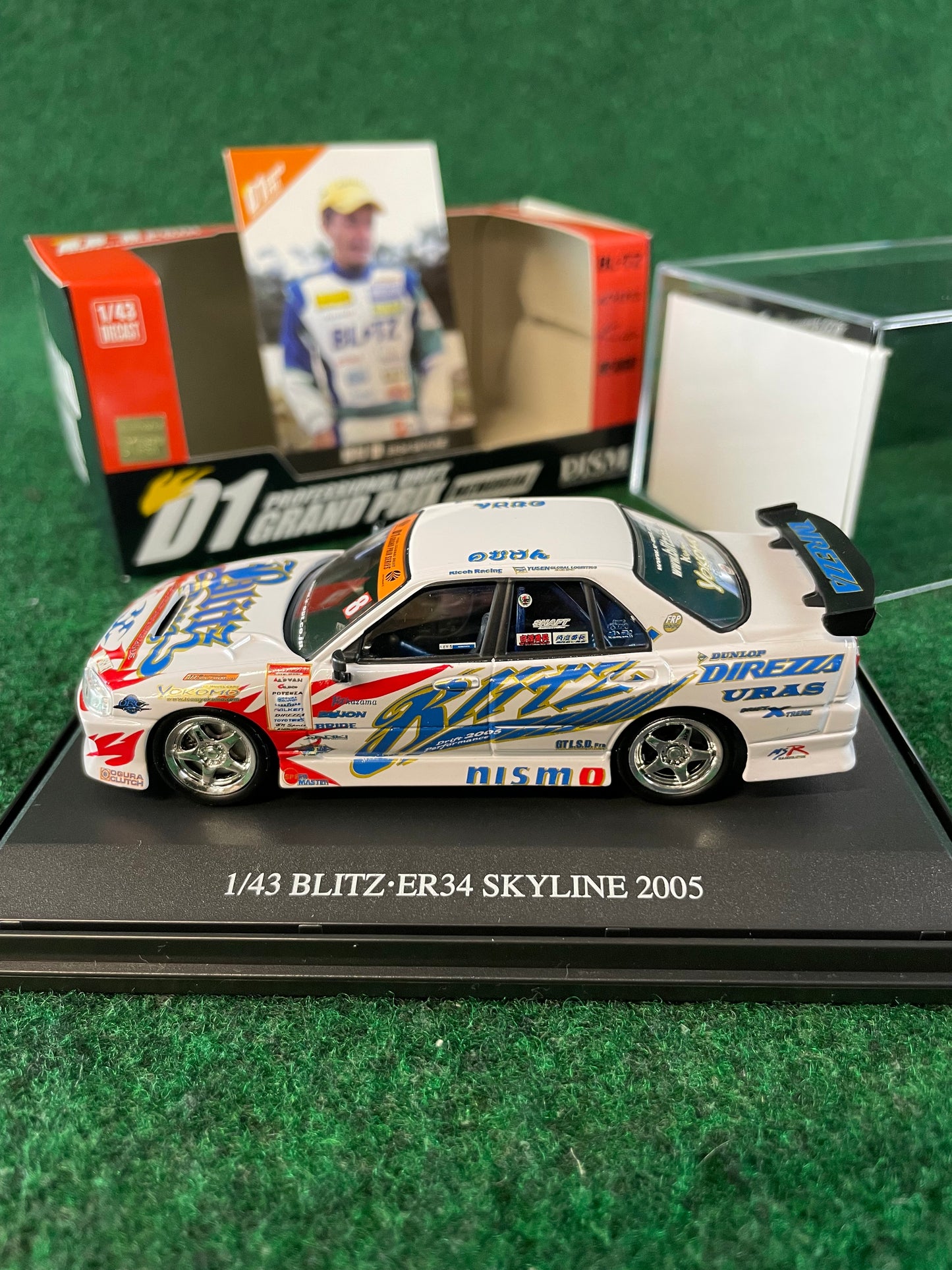 DISM D1 Grand Prix Memorial - 2005 Blitz Nissan Skyline ER34 1/43 Scale Diecast