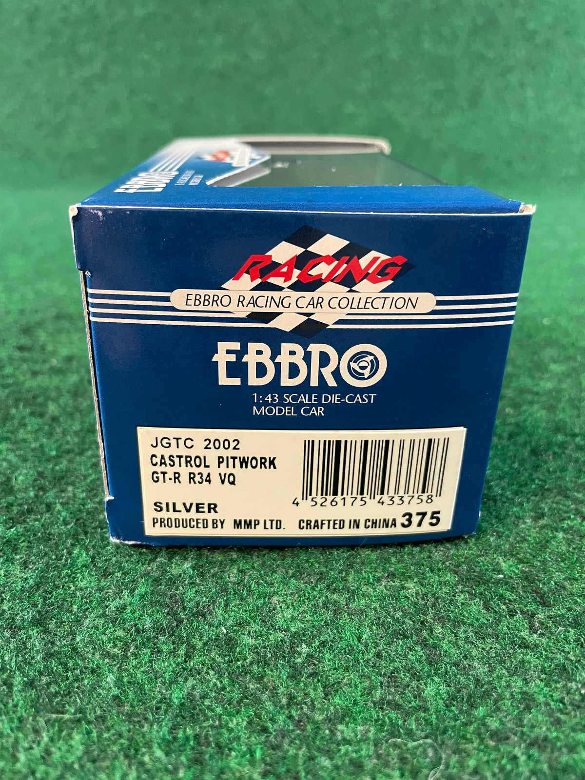 EBBRO Racing Car Collection - 2002 Castrol Pitwork Nissan Skyline R34 GT-R VQ 1/43 Scale Diecast