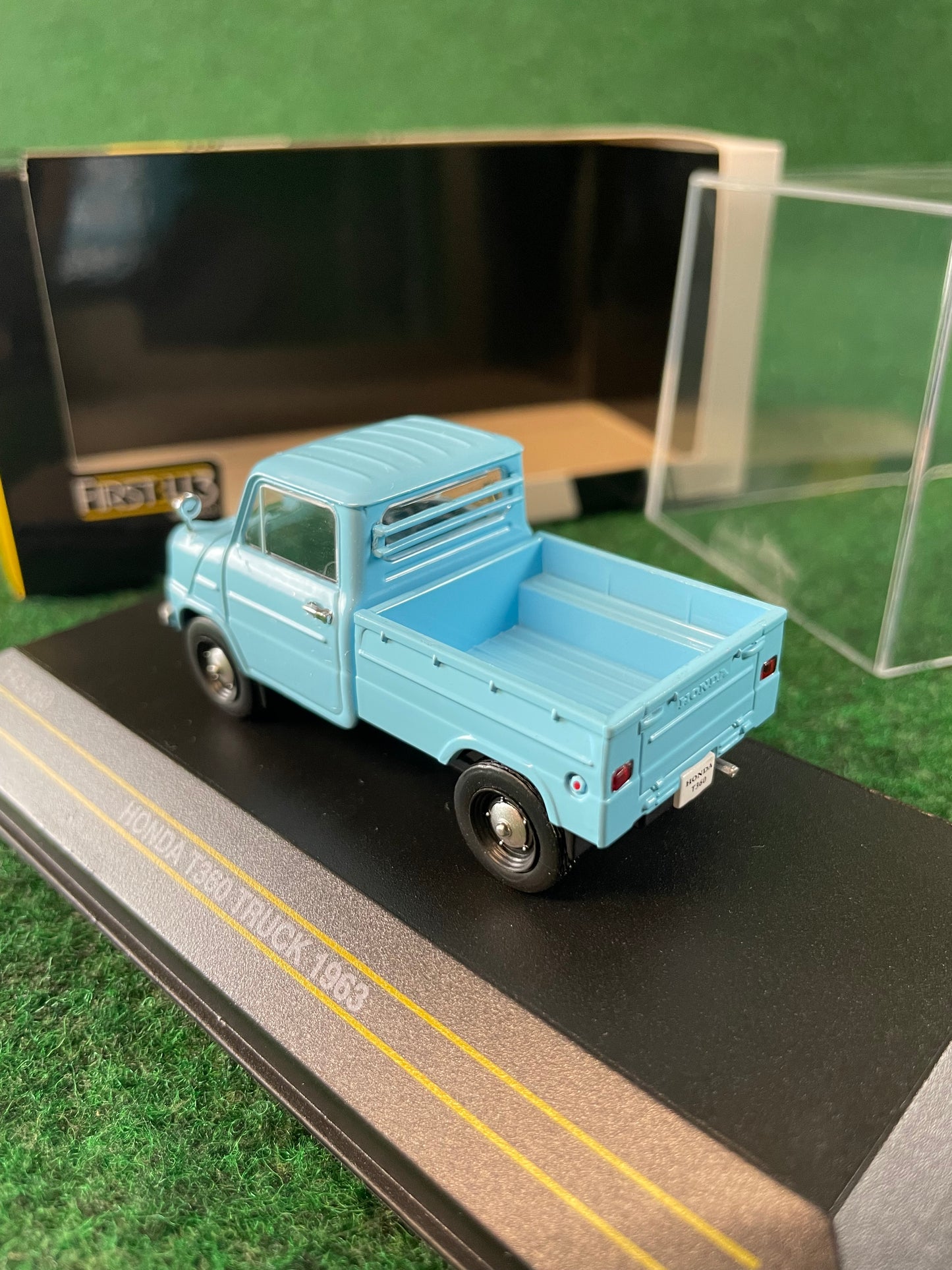 First43 Honda T360 1963 Mini Truck 1/43 Scale Diecast