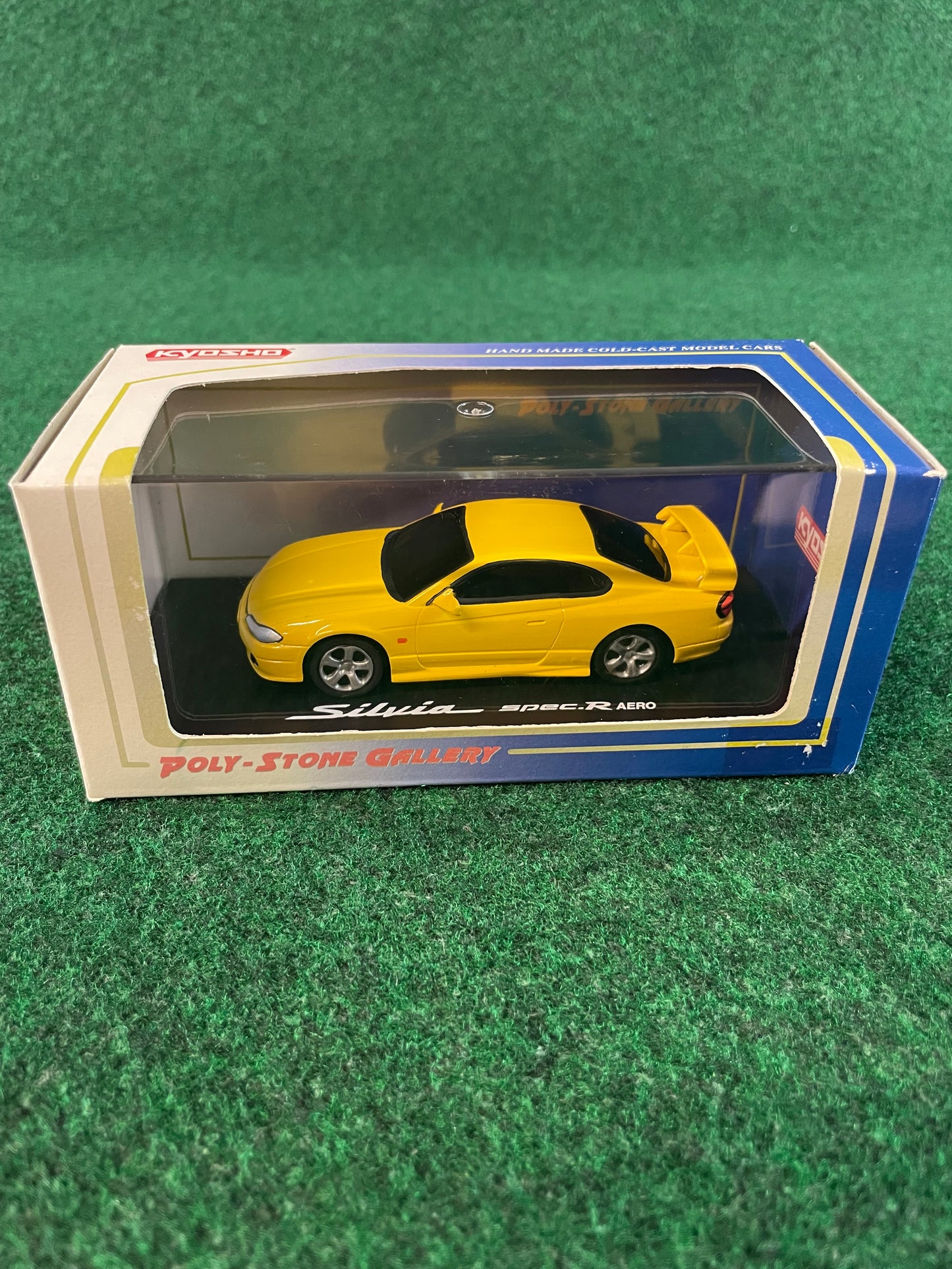 KYOSHO Poly-Stone Gallery Nissan Silvia S15 (Yellow) 1/43 Scale Model Diecast Car