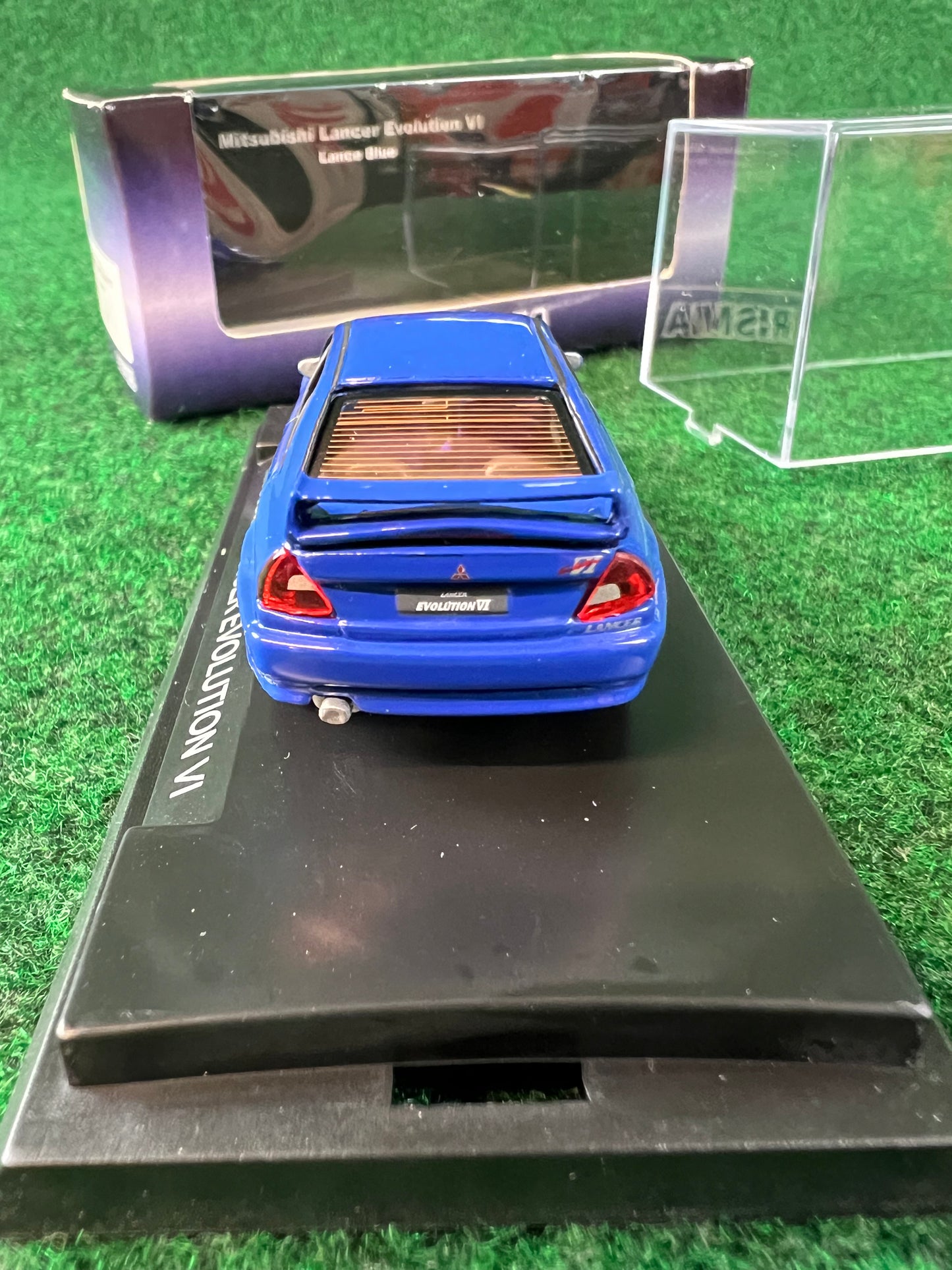 CARISMA - Mitsubishi Lancer Evolution VI (Blue) 1/64 Scale Diecast