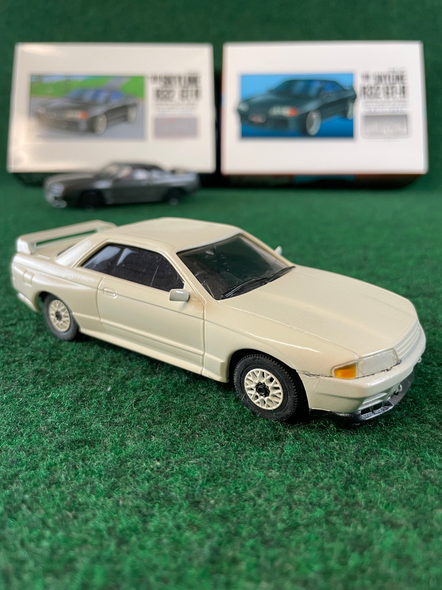 Owners Club - Nissan Skyline R32 GT-R Completed 1/32 Scale Plastic Model Cars