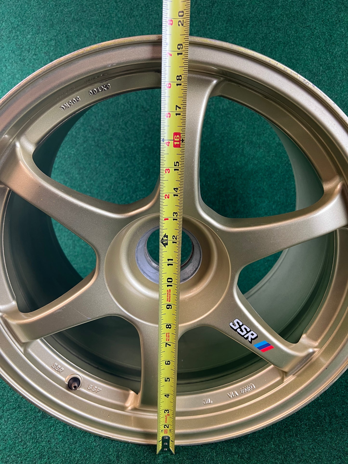 SSR Wheels - Centerlock Race Wheel and Goods Set (*Free Shipping = Lower 48 USA)