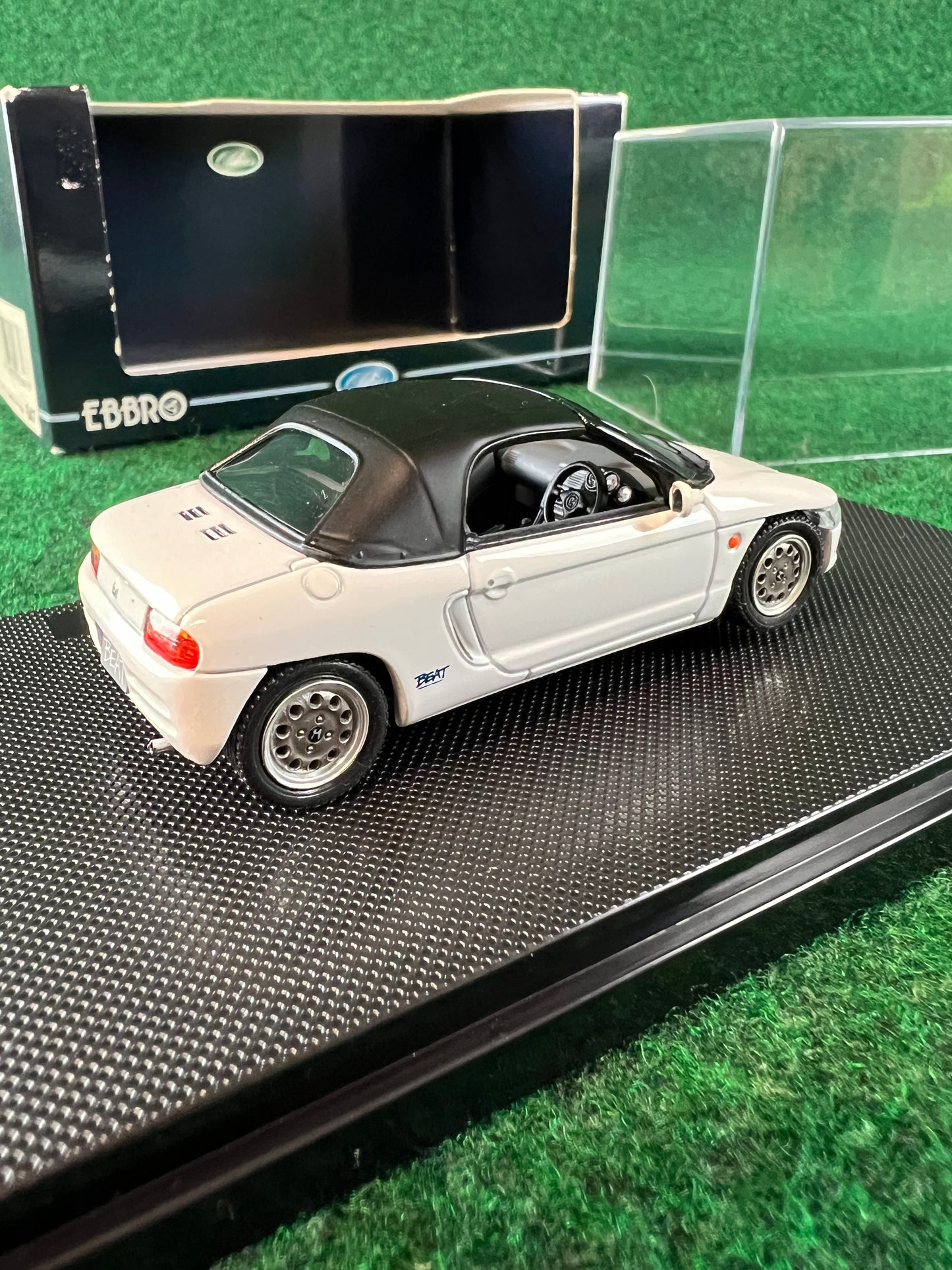 EBBRO Oldies - 1991 Honda Beat White Convertible 1/43 Scale Diecast