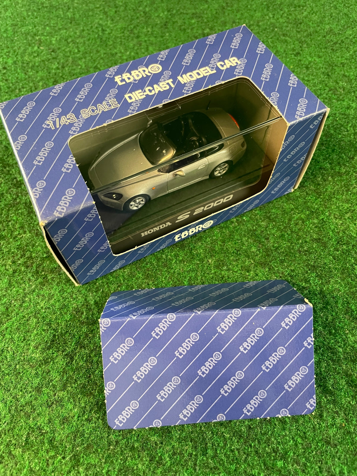 EBBRO 1999 Honda S2000 (Silverstone Silver) 1/43 Scale Diecast