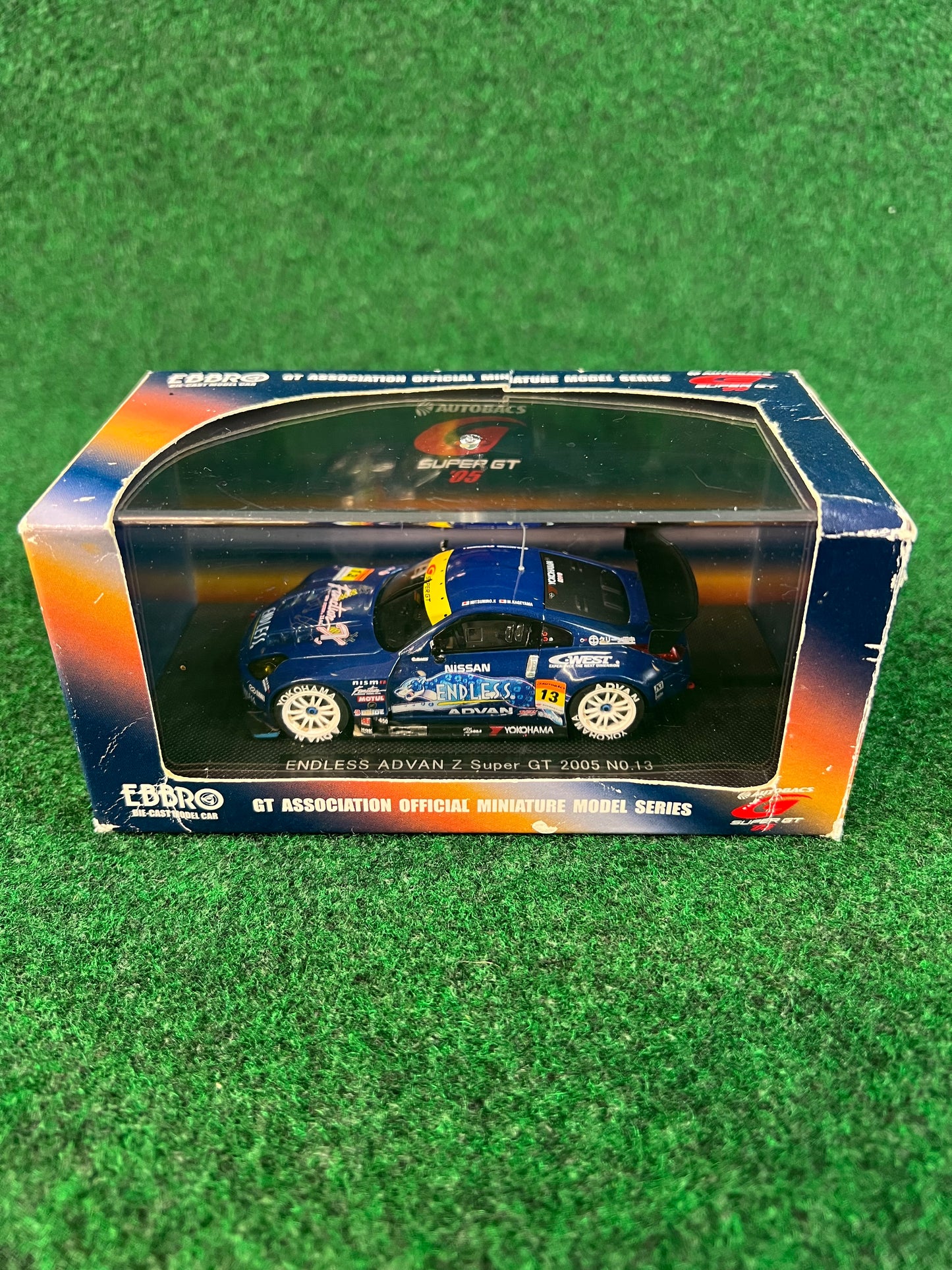 EBBRO SuperGT Endless Advan 2005 Nissan Fairlady Z 1/43 Scale Diecast