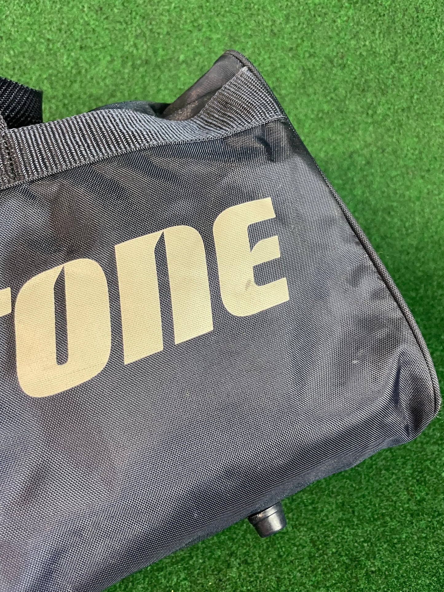 BRIDGESTONE - Vintage Navy Blue w/ White Lettering Red Duffle Bag
