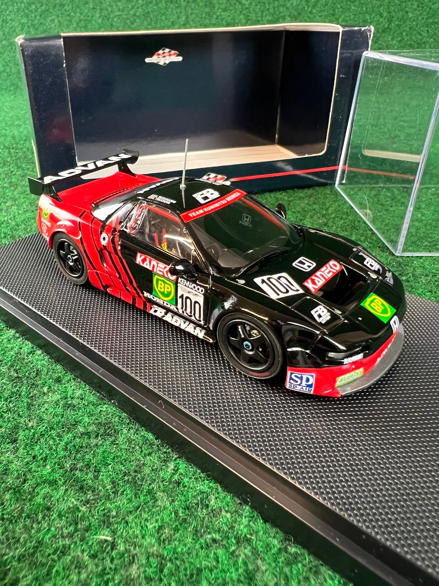 EBBRO Racing Collection - Advan BP JGTC 1996 Honda NSX 1/43 Scale Diecast