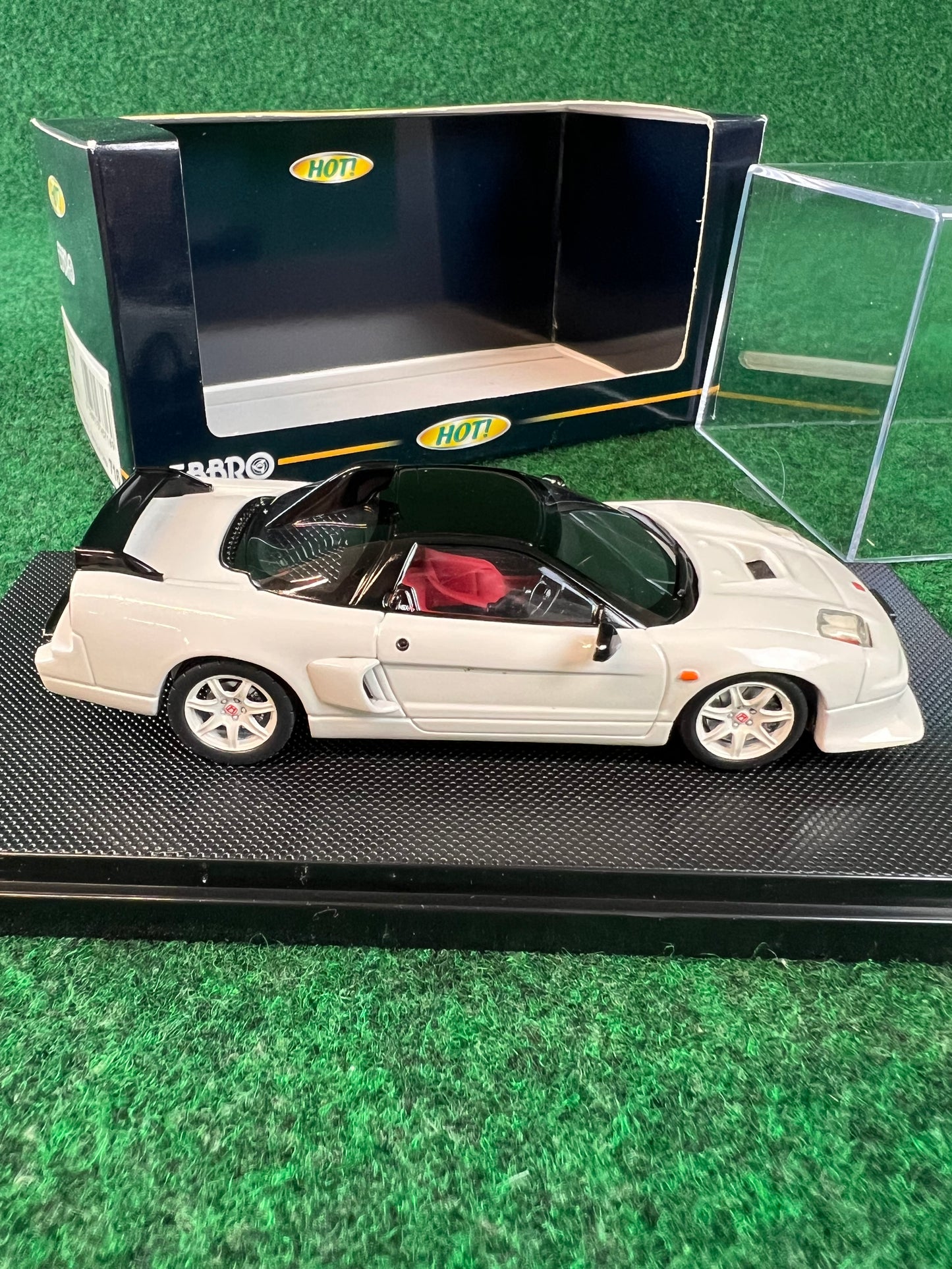 EBBRO Hot! - Honda NSX Type R GT 1/43 Scale Diecast
