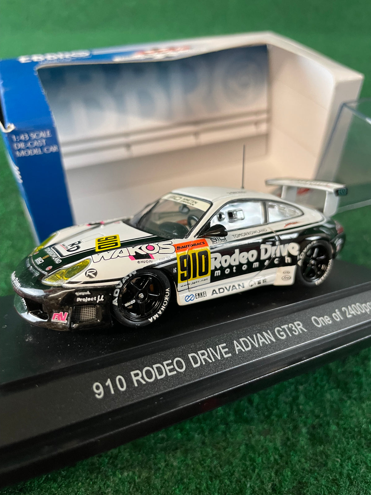 EBBRO Racing Car Collection - JGTC 2002 Rodeo Drive Advan Porsche 911 GT3R 1/43 Scale Diecast