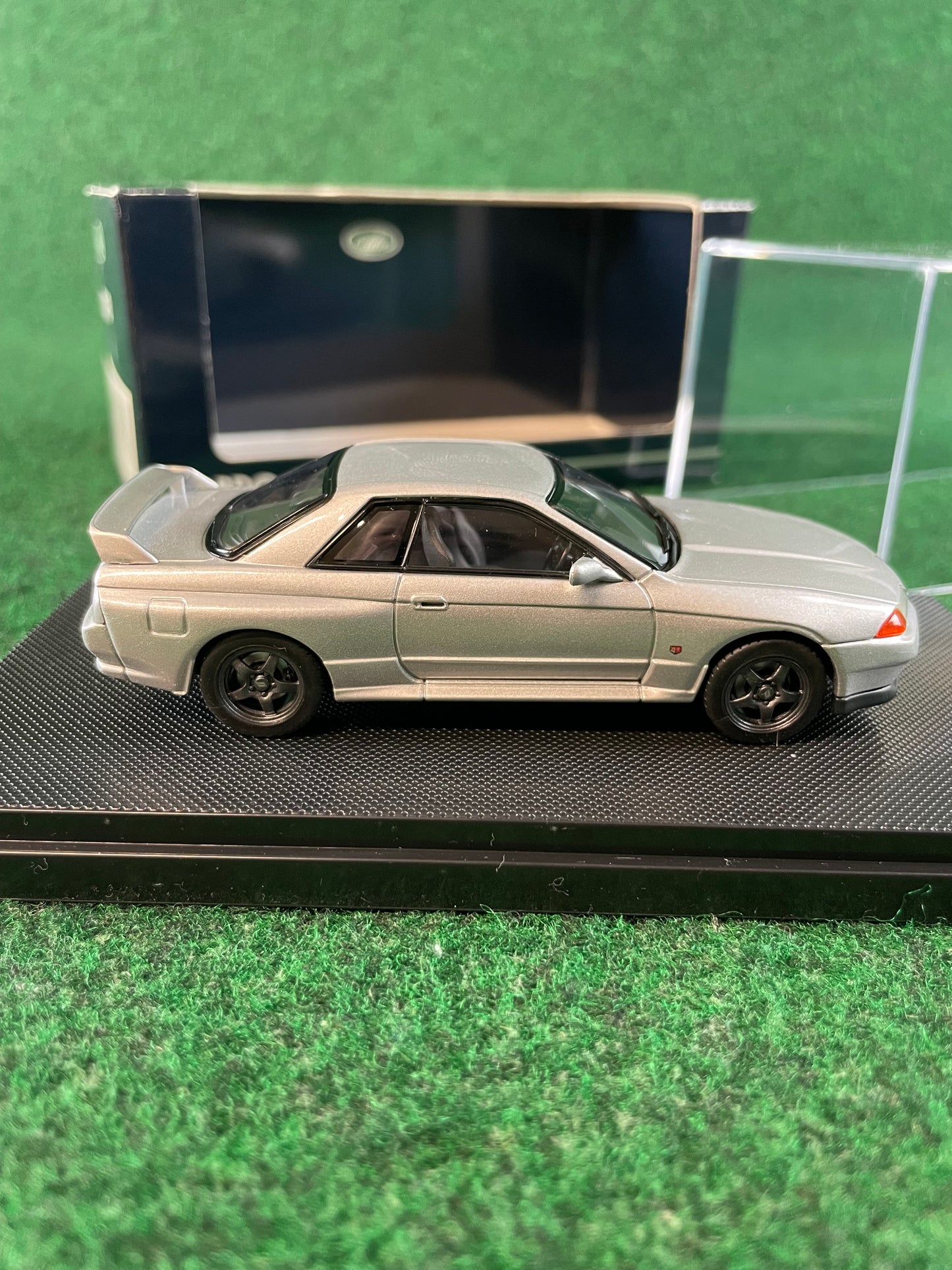 EBBRO Oldies - Nissan Skyline R32 GT-R 1/43 Scale Diecast