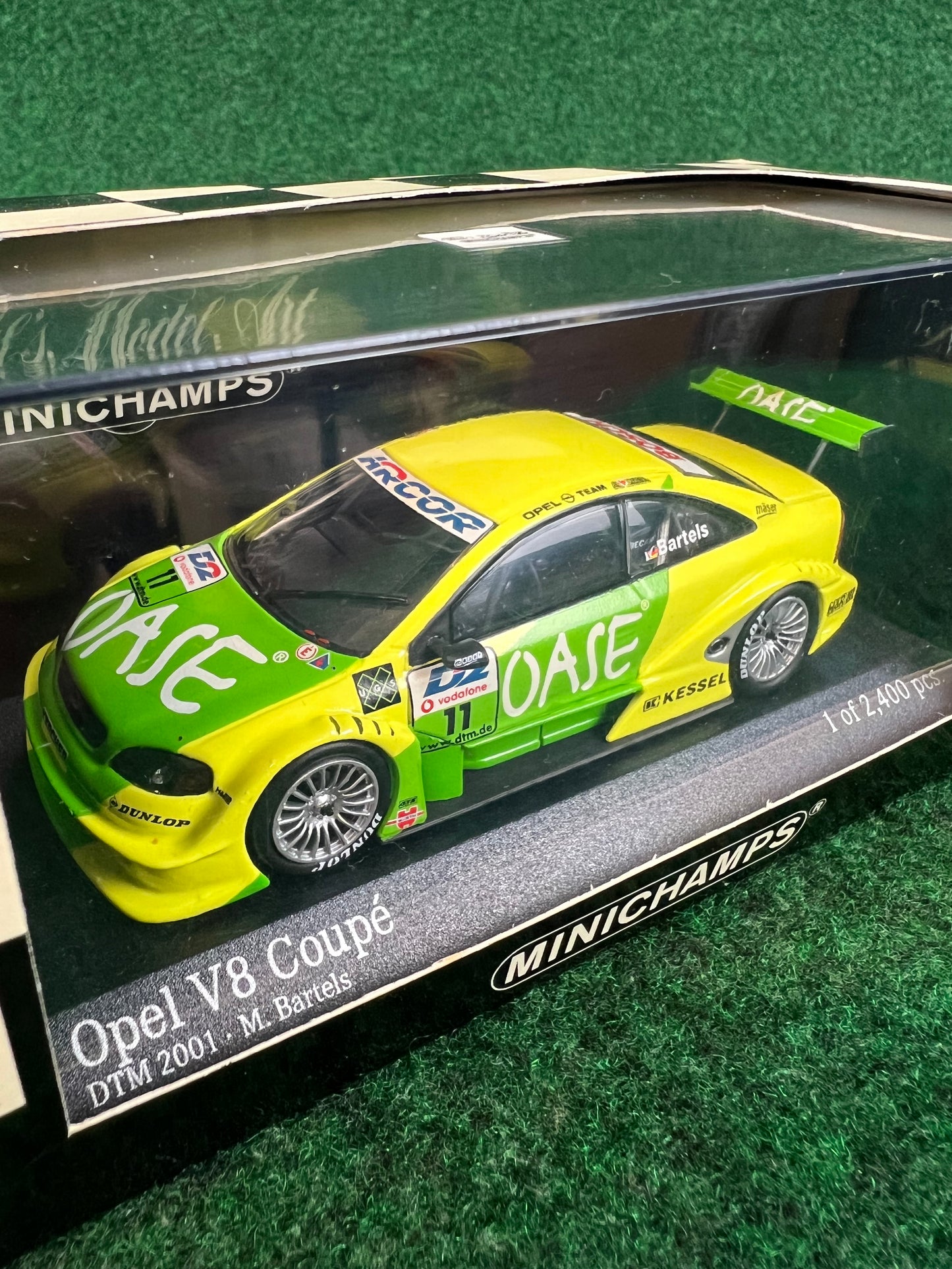 Minichamps - Opel V8 Coupe DTM 2001 Racecar 1/43 Scale Diecast
