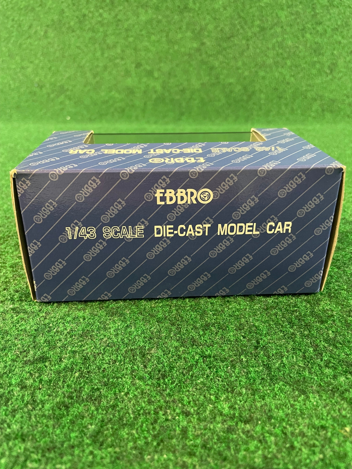 EBBRO 1999 Honda S2000 (Grand Prix White) 1/43 Scale Diecast