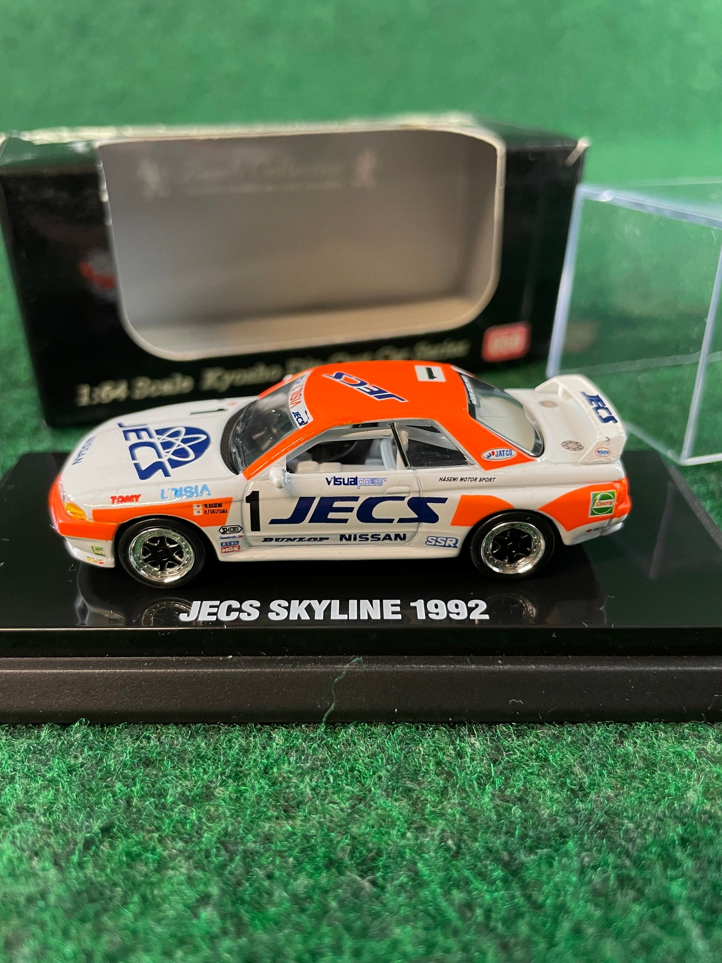 KYOSHO - Beads Collection 1992 & 1993 Unisia JECS Nissan Skyline R32 GT-R 1/64 Scale Diecast Set