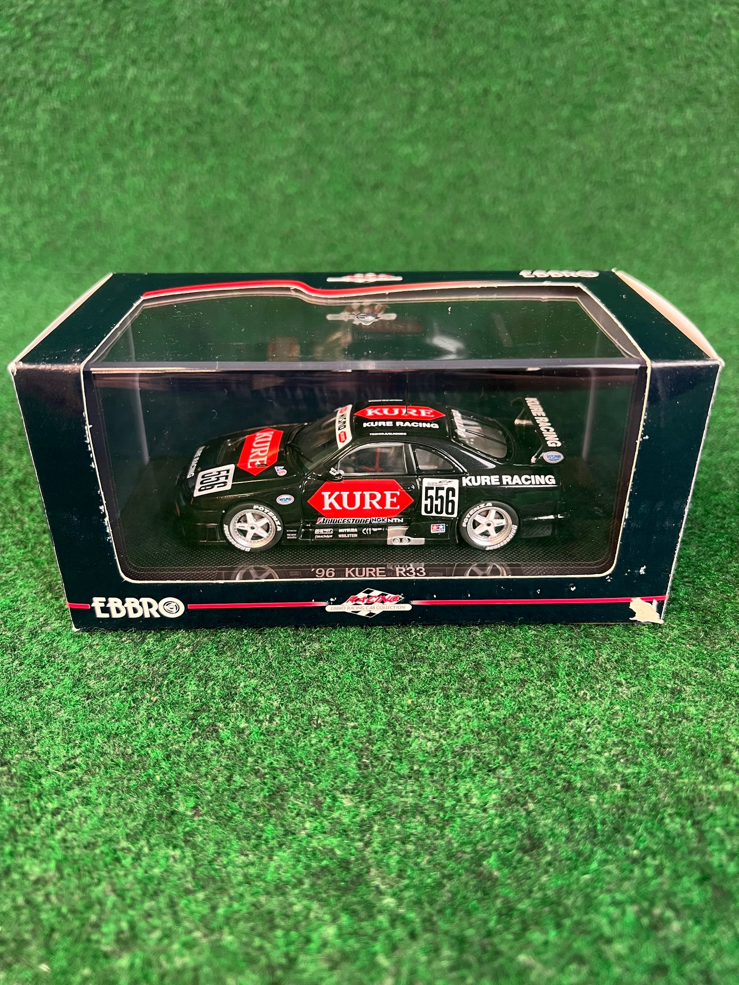 EBBRO Racing Collection - 1996 JGTC KURE 556 Nissan Skyline R33 GTR 1/43 Scale Diecast